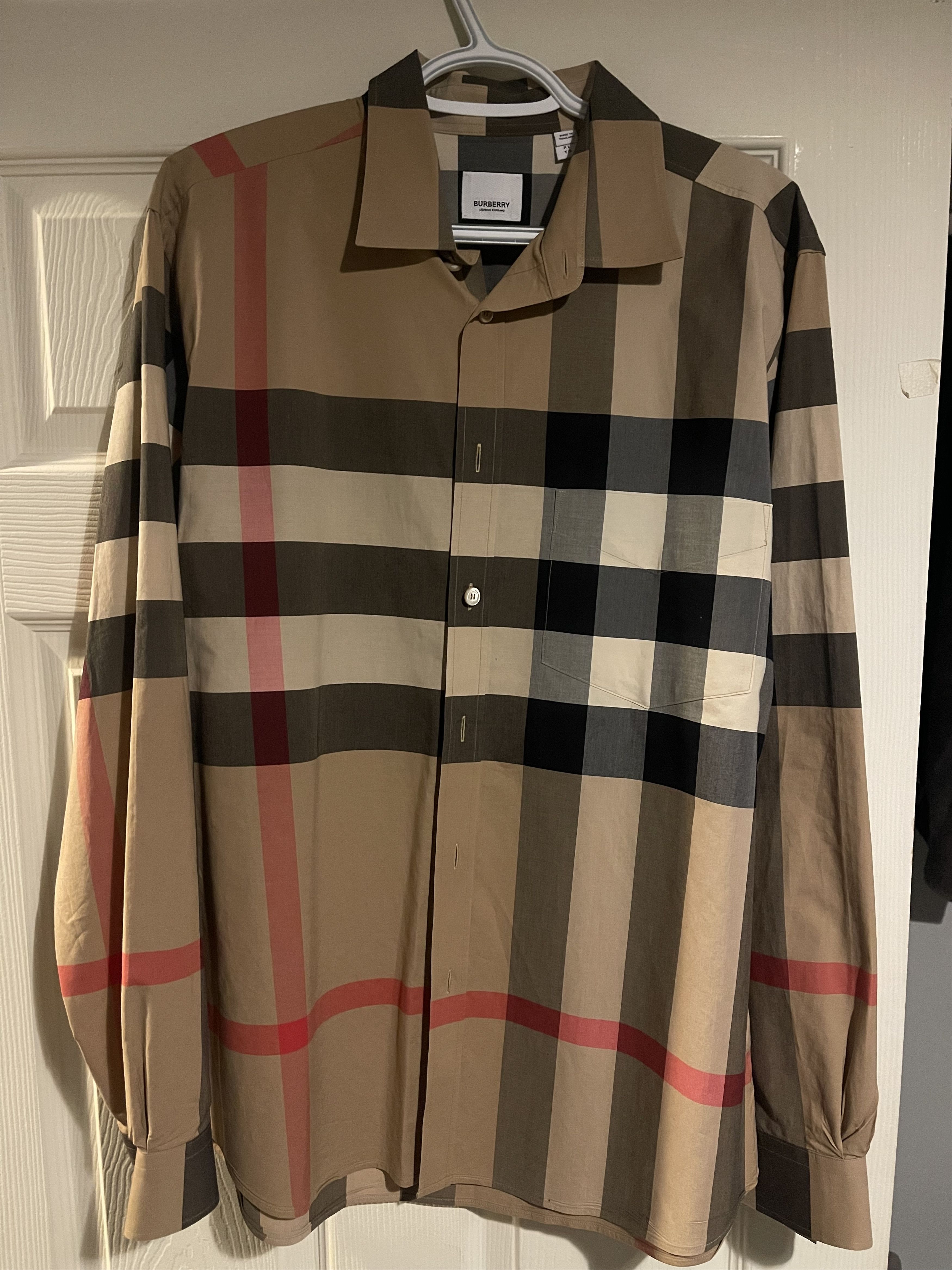 Burberry Burberry Button up Size US L / EU 52-54 / 3 - 1 Thumbnail