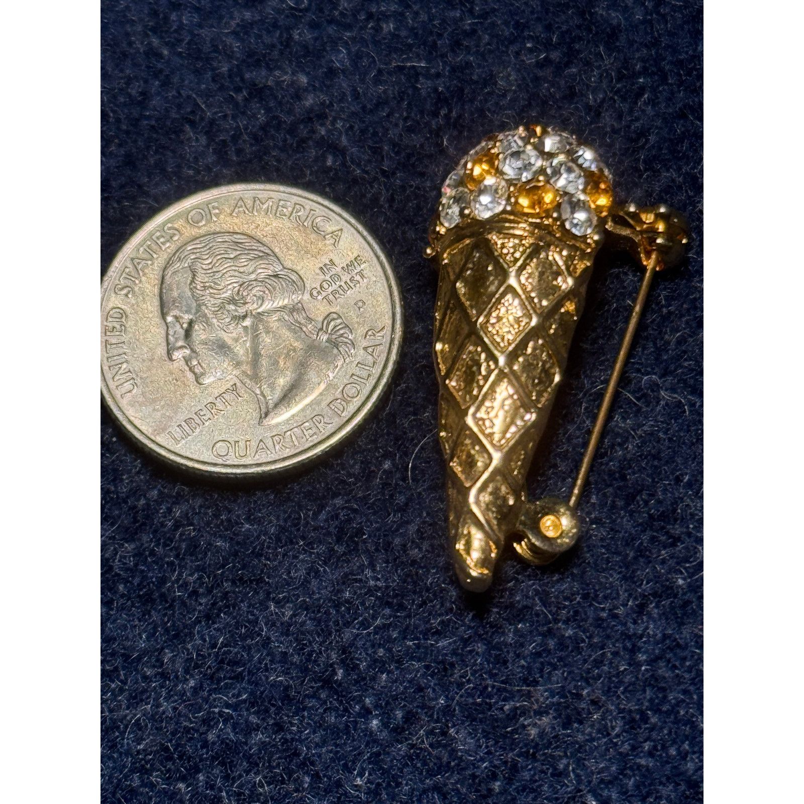Other Gold Tone Snow Cone Brooch with Rhinestones Size ONE SIZE - 3 Thumbnail