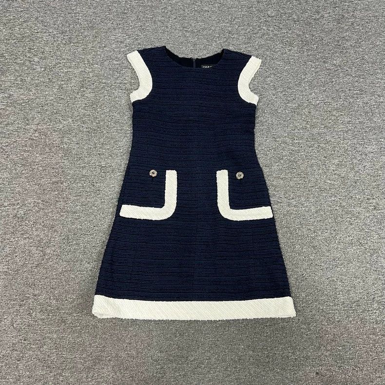 Chanel Chanel Classic tweed dress 2504-Nextarrow | Grailed