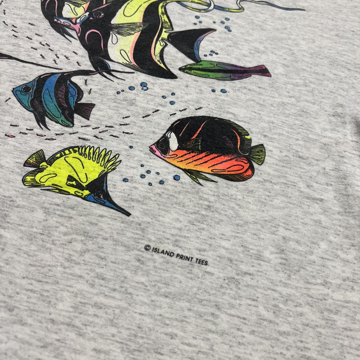 Vintage Vintage 90s Maui Hawaii Fish Graphic T Shirt Single Stitched Size US XL / EU 56 / 4 - 4 Thumbnail