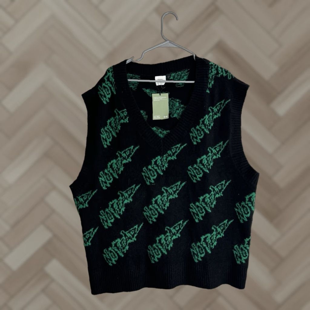 VINTAGE No Fear H&M Sweater Vest Unisex Adults Oversized 2XL Multicolor Vest Mens Womens 90s?