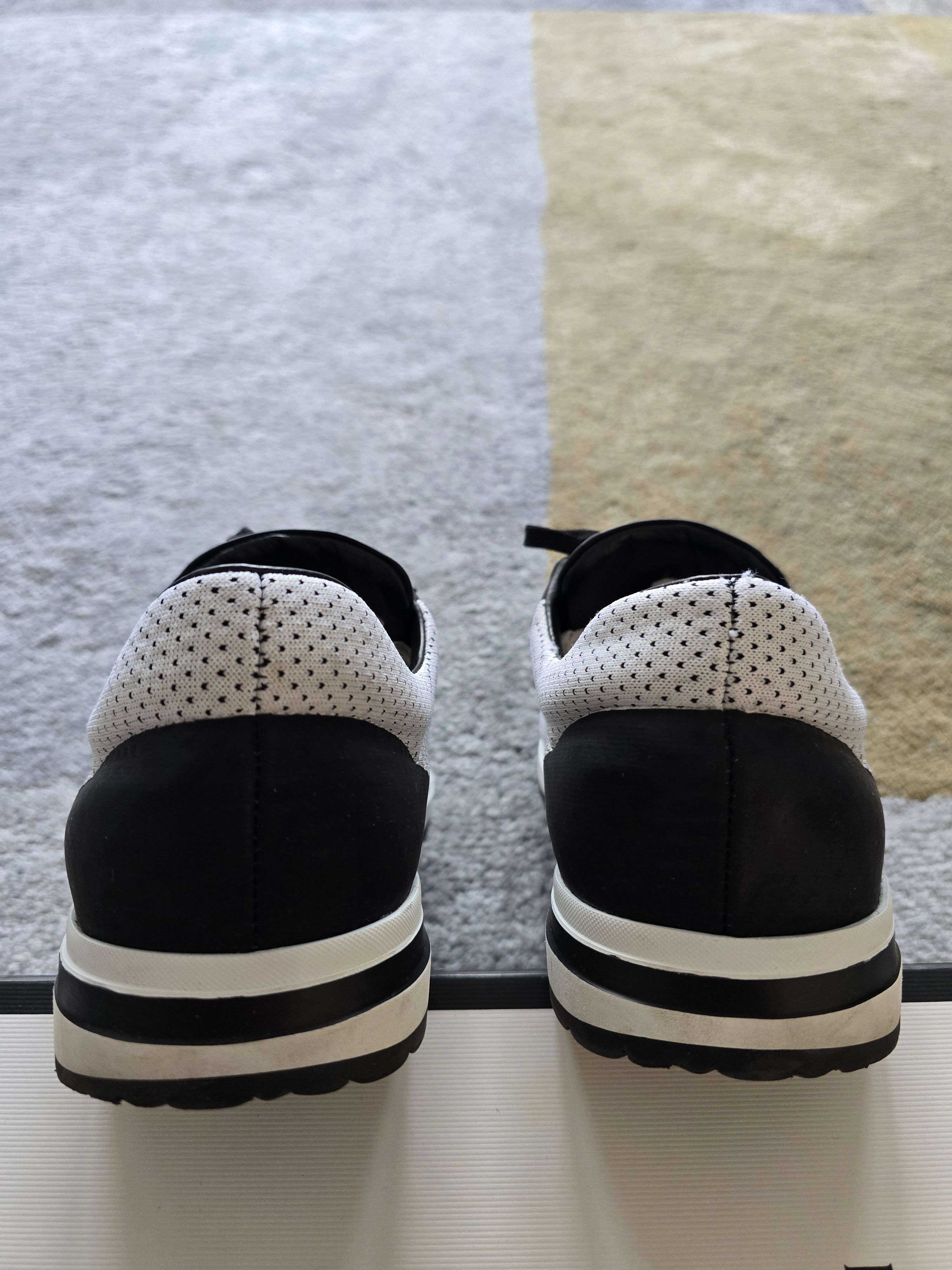 Moncler Moncler White Sneakers w Tricot 3 color Logo Size US 11 / EU 44 - 4 Thumbnail