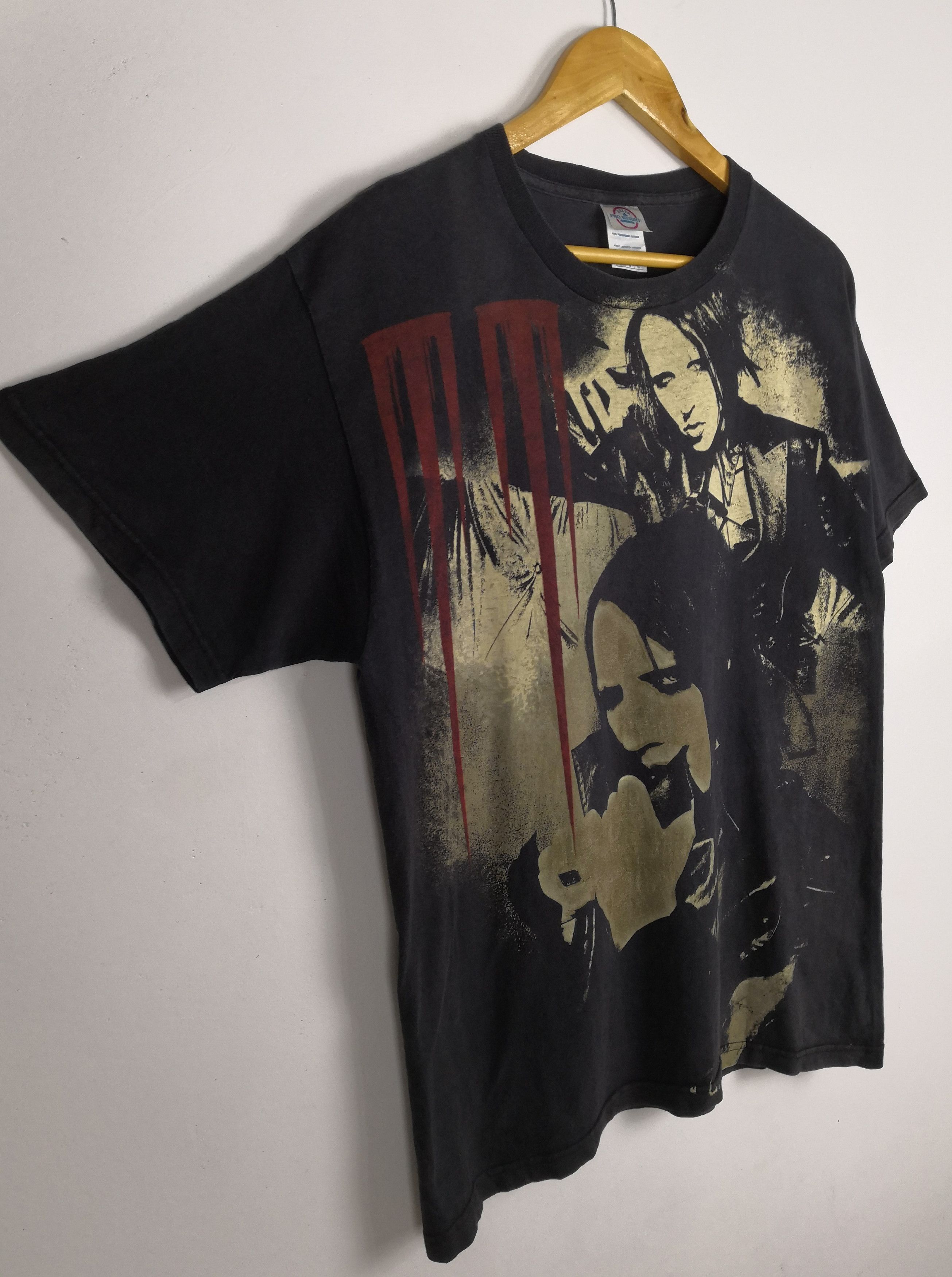 Band Tees Vintage Marilyn Manson Tee Overprint Band T-Shirt Size US M / EU 48-50 / 2 - 4 Thumbnail