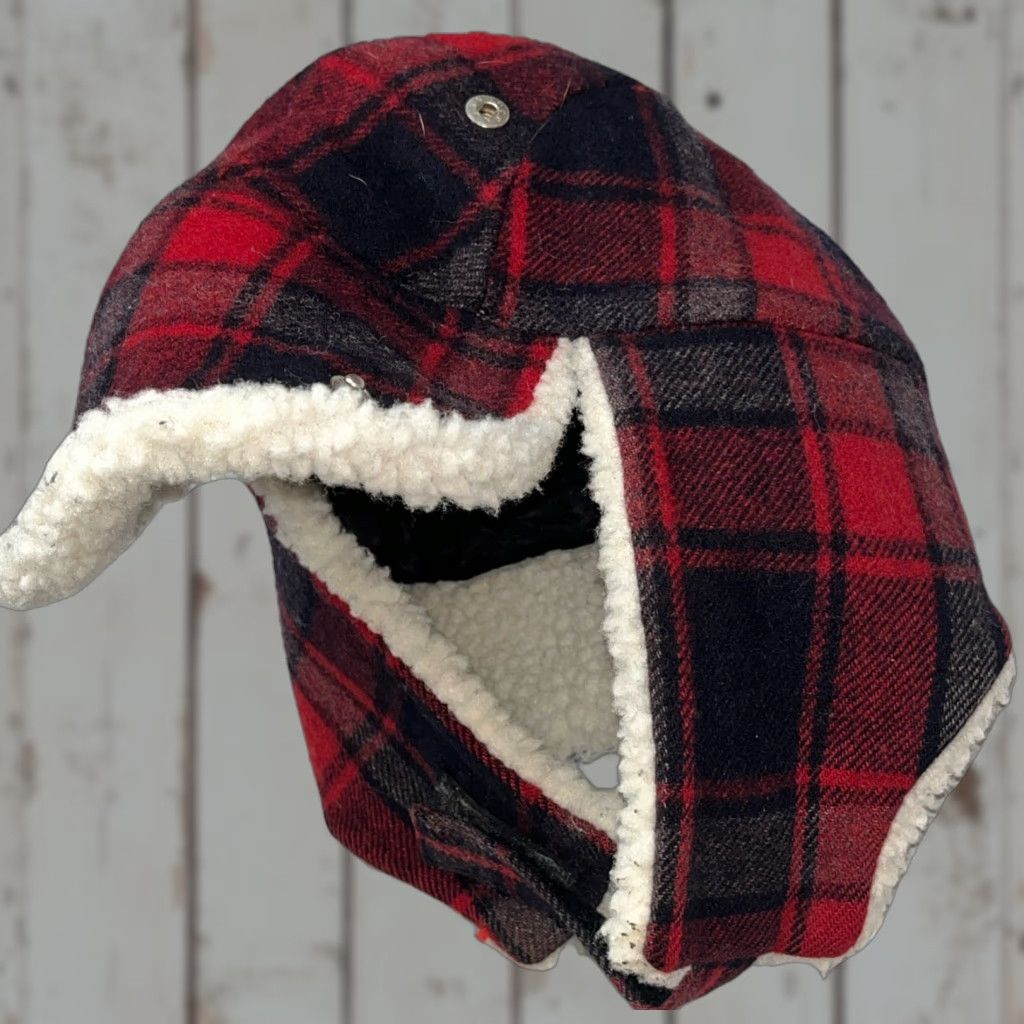 Old Navy VINTAGE Old Navy Trapper Hat Wool Plaid Fleece Lined Ear Flap Snap L XL Unisex Adults Red Gray Wool Blend Winter Holiday Christmas 90s USA Size US XL / EU 56 / 4 - 1 Thumbnail