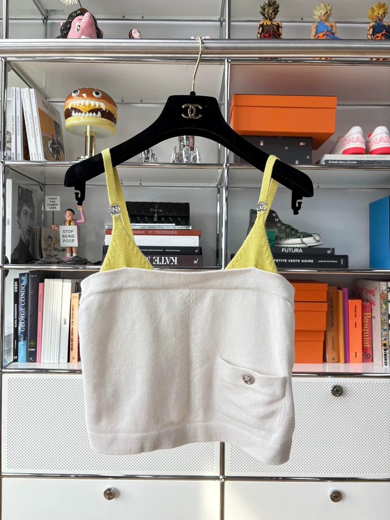 Chanel Chanel 25C yellow and white color-matched suspenders Size XXS / US 00 / IT 34 - 1 Thumbnail