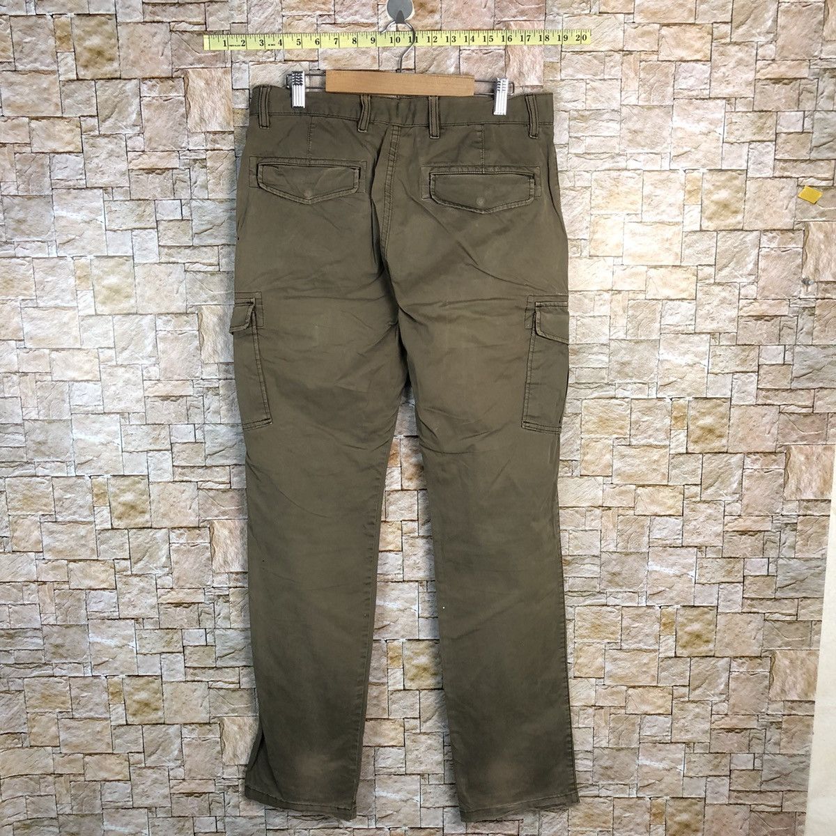 Japanese Brand × Uniqlo Uniqlo Brown Cargo Multipocket Pants #A430 Size US 31 - 14 Thumbnail