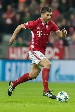 Adidas FC Bayern Munchen #14 Alonso 2016/2017 Home Jersey Size US M / EU 48-50 / 2 - 6 Thumbnail