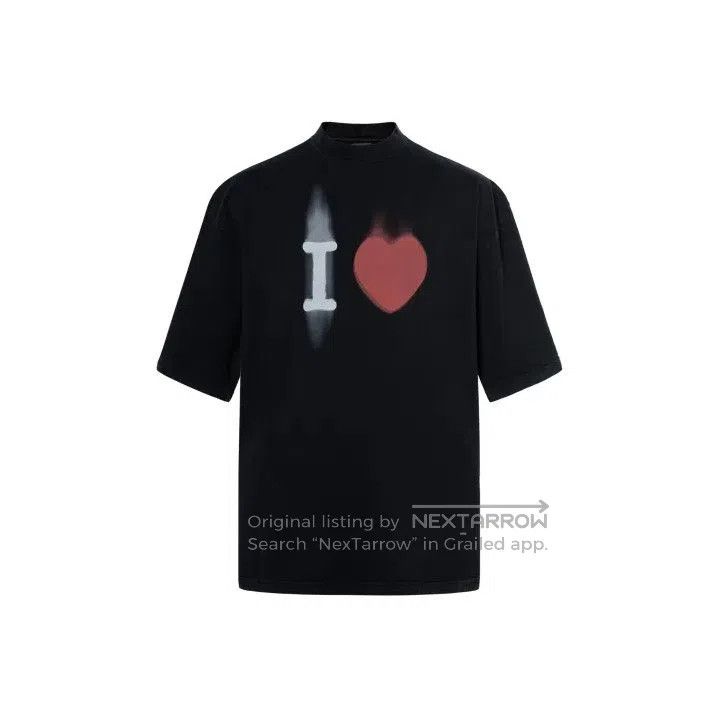 Balenciaga Balenciaga Black Heart Print Short Sleeve T. Size US S / EU 44-46 / 1 - 1 Thumbnail