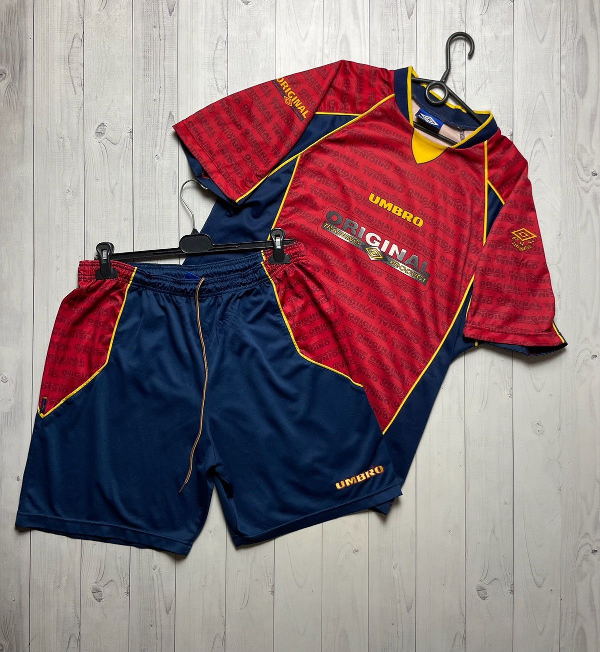 Umbro Vintage Umbro Pro training tracksuit jersey + shorts rare Size US XL / EU 56 / 4 - 1 Thumbnail