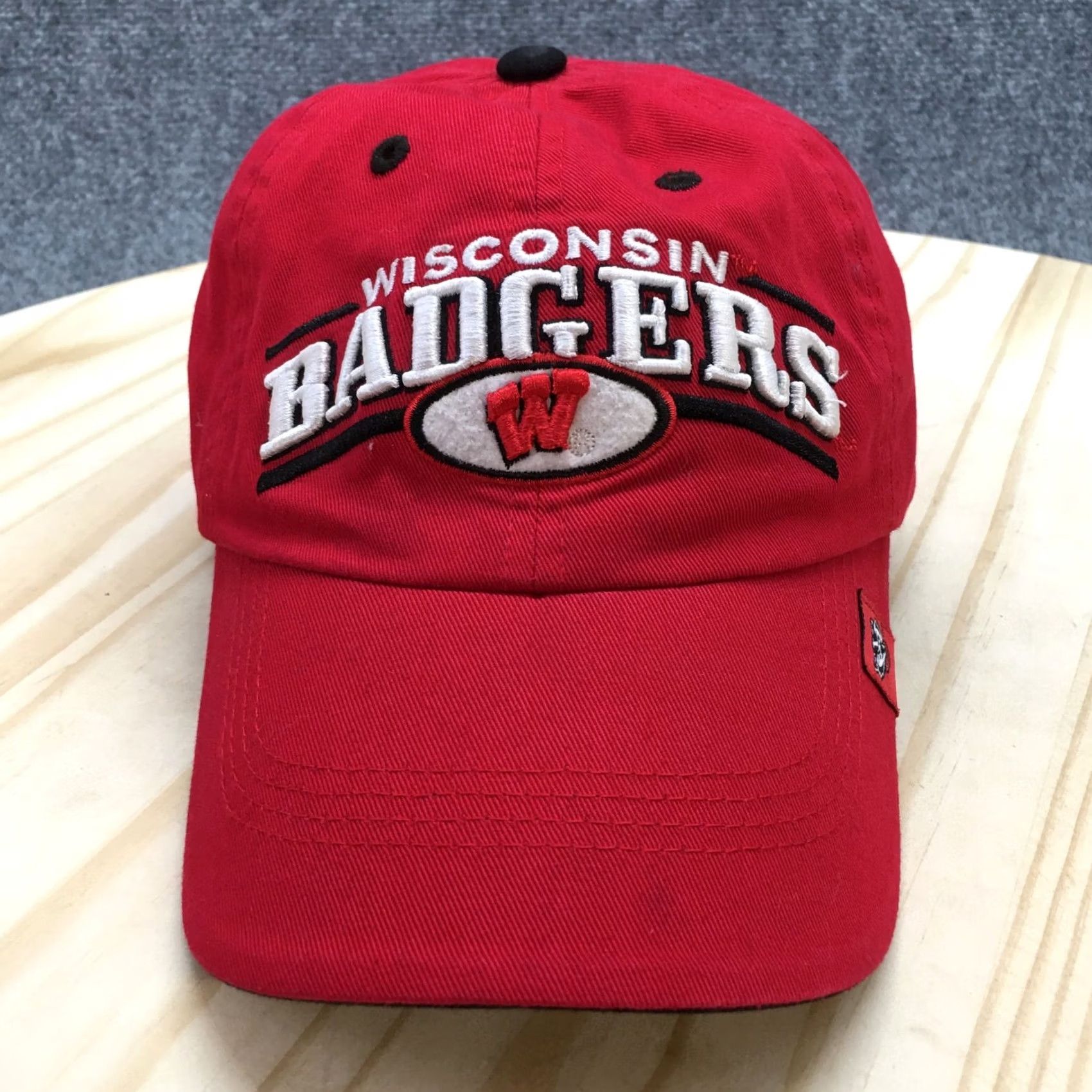 Top Of The World Wisconsin Badgers Baseball Cap Hat Mens Red One Size Adjustable Curved Brim TOW Size ONE SIZE - 2 Thumbnail