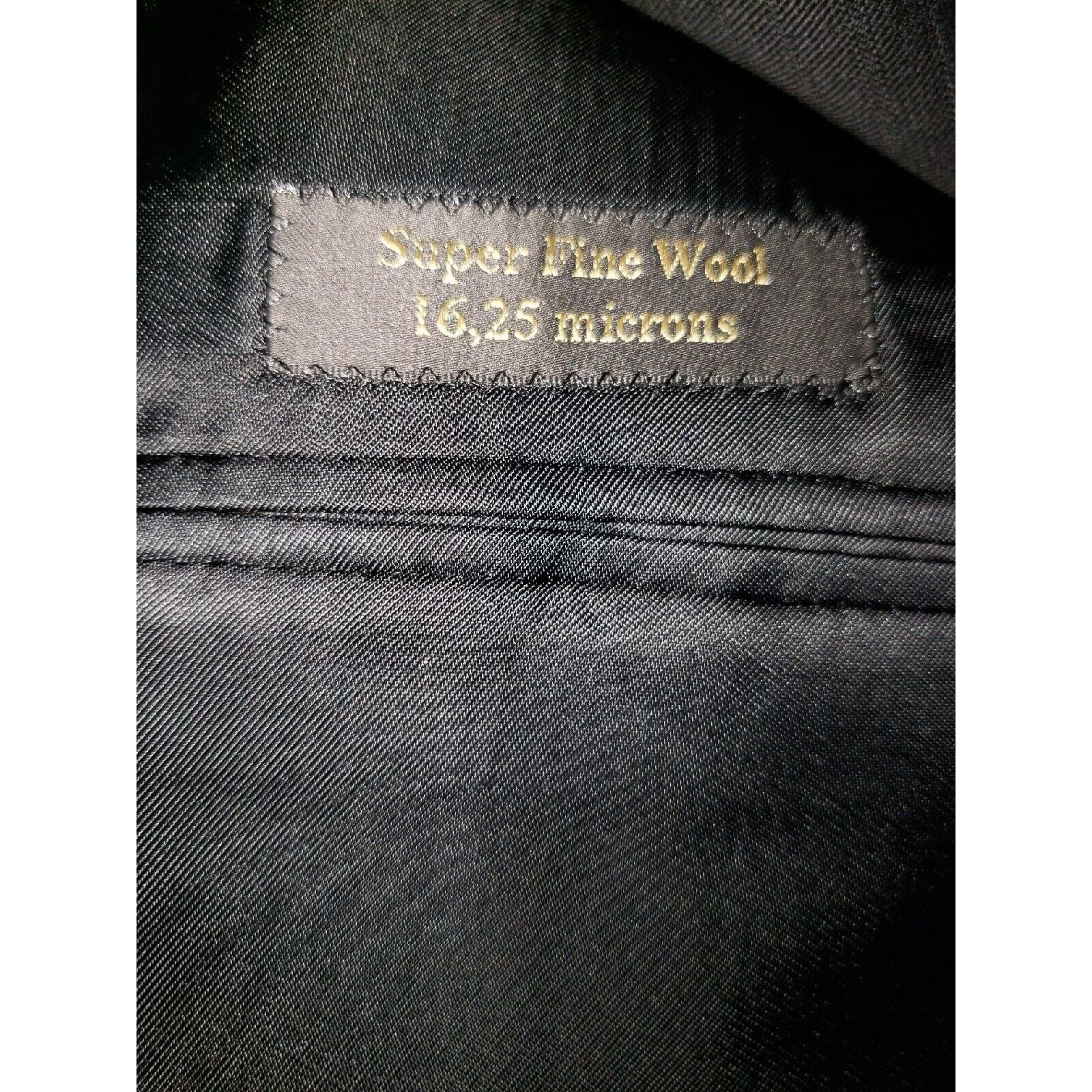 Corneliani Corneliani 100% Virgin Wool Size 46L ($1400 Original Price) Size 46L - 4 Thumbnail