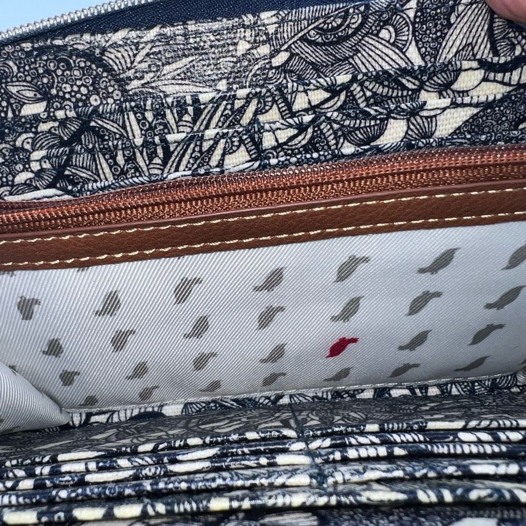 Other Sakroots Navy and White Patterned Convertible Crossbody Wallet Size ONE SIZE - 8 Thumbnail