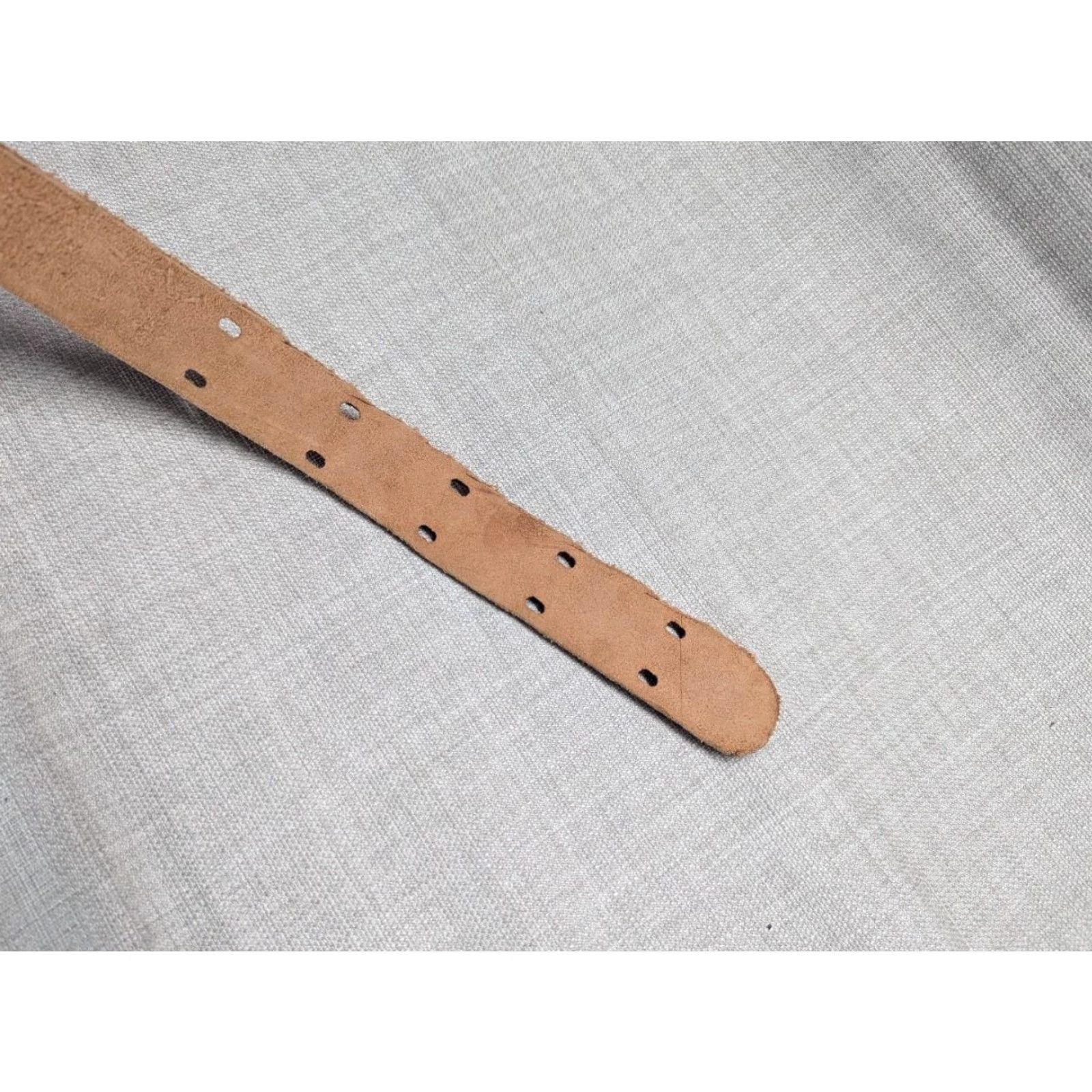 Vintage VINTAGE construction belt Tooled Brown Cowhide Leather 38 Belt Mens 2" wide, 44" total length, 34-42" holes Size 38 - 5 Thumbnail