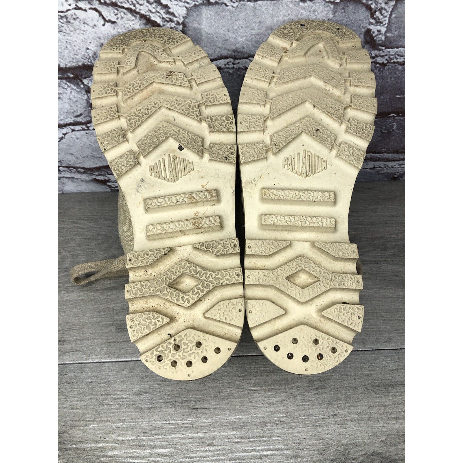 Palladium Palladium Pampa Hi Sahara Beige Khaki Canvas Lace Boots Wome Size US 8 / IT 38 - 21 Thumbnail