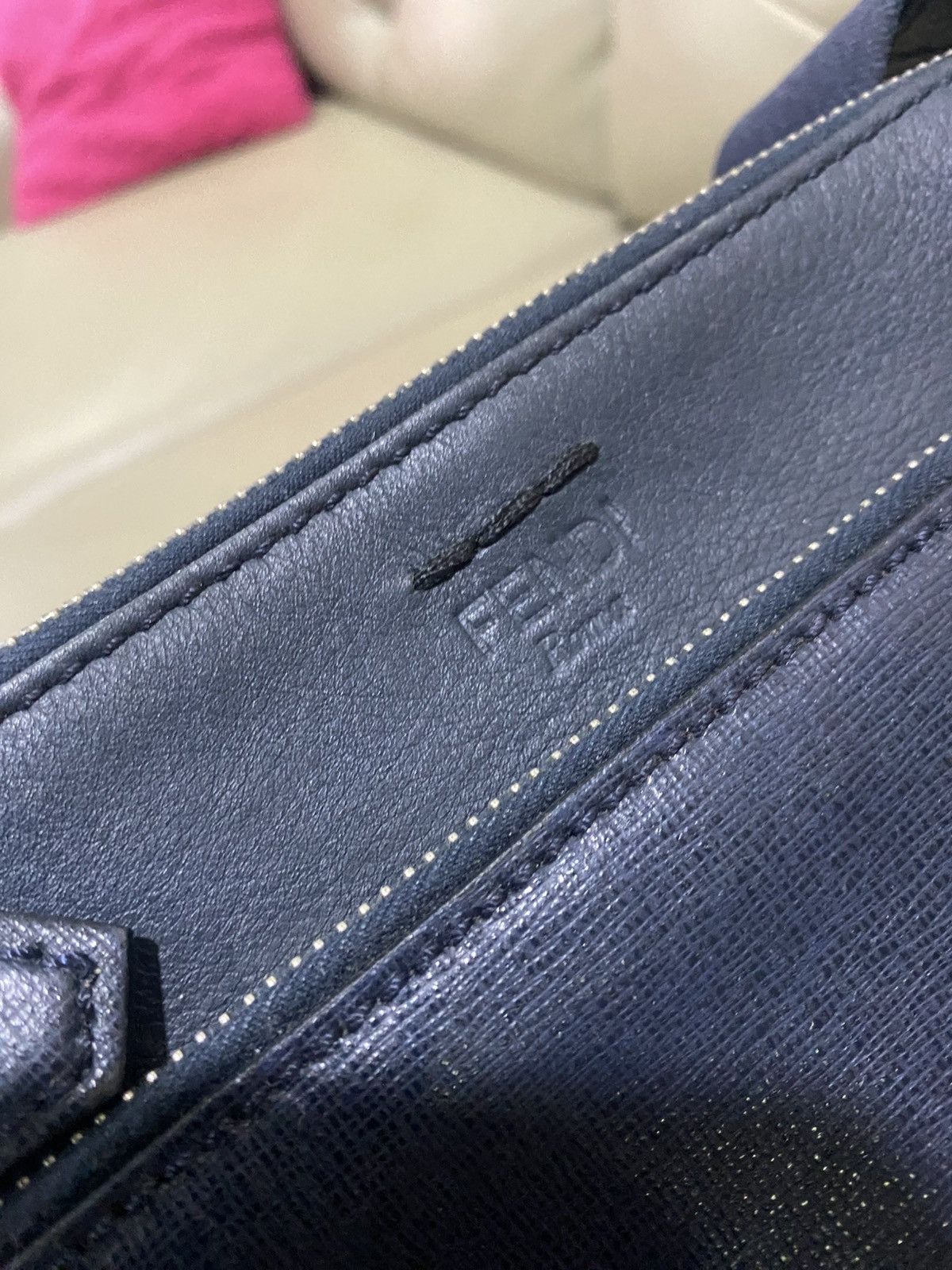 Fendi Authentic Fendi Roma Sling Leather Bag Size ONE SIZE - 16 Thumbnail