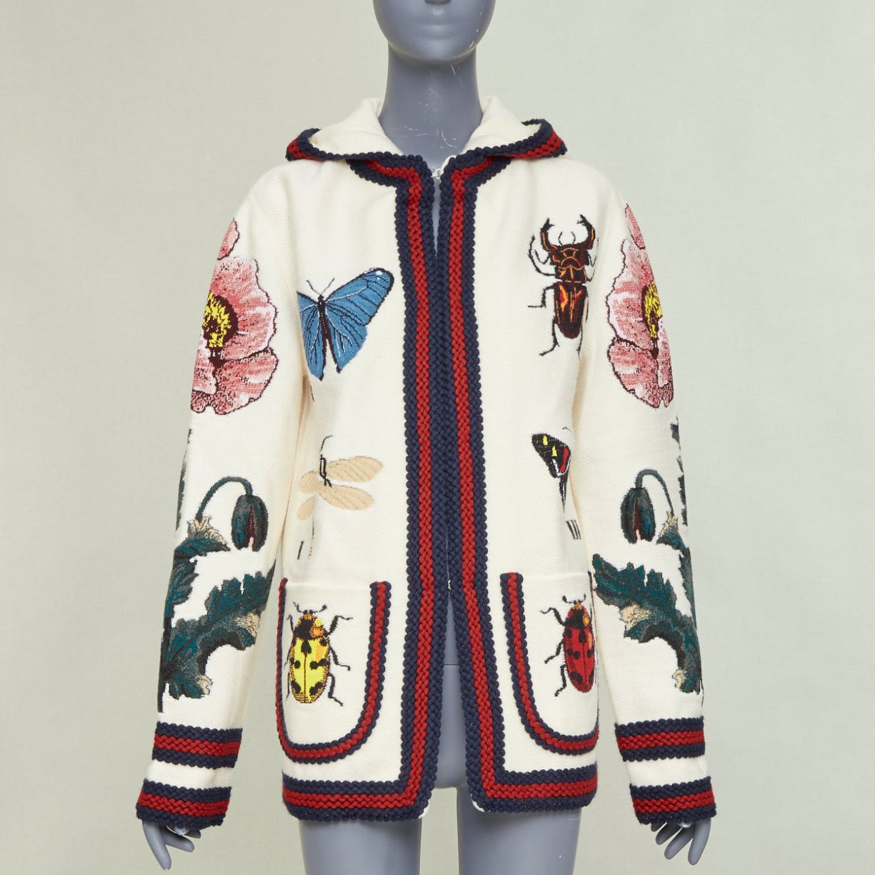 Gucci GUCCI Garden 2017 Runway white wool floral insect floral embroidered hooded cardigan coat XXS Size XS / US 0-2 / IT 36-38 - 1 Thumbnail