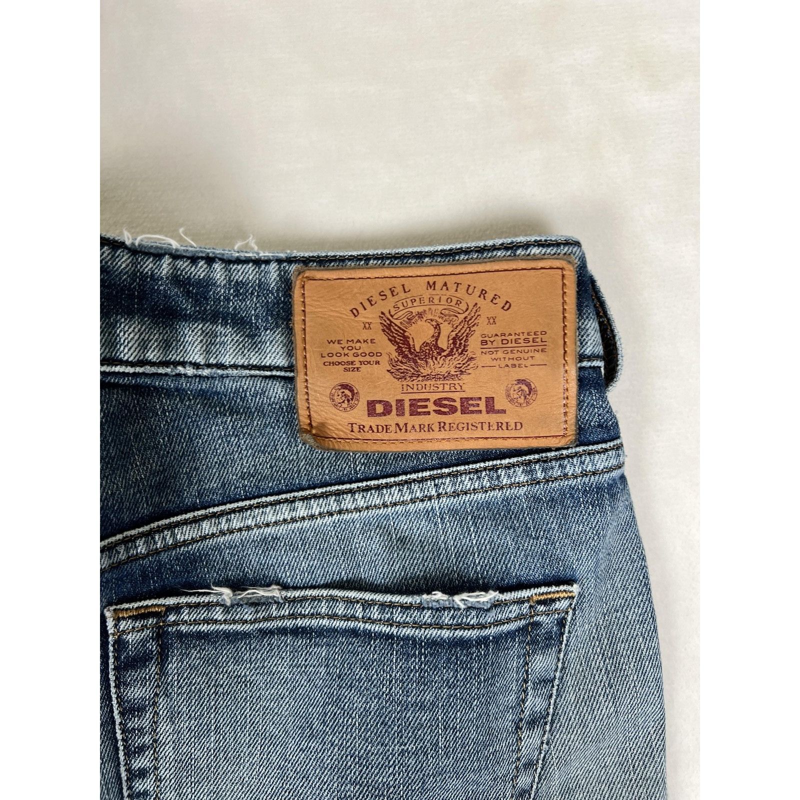 Diesel Diesel Jeans Womens 27x32 Blue D-Joy Slim Straight Leg Stret Size 27" / US 4 / IT 40 - 7 Thumbnail