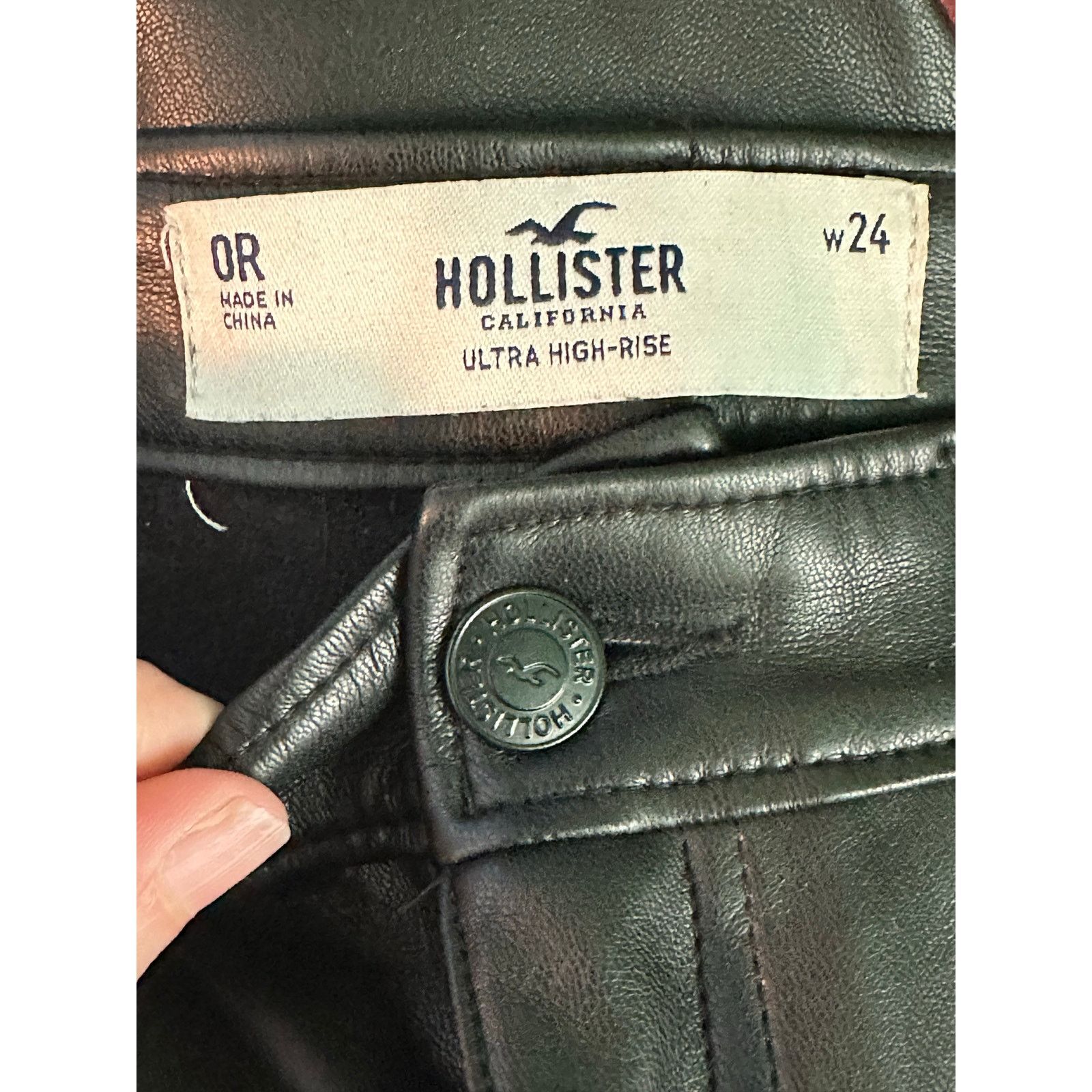 Hollister Hollister black faux leather high rise flare pants size 0 Size 25" / US 0 / IT 36 - 3 Thumbnail