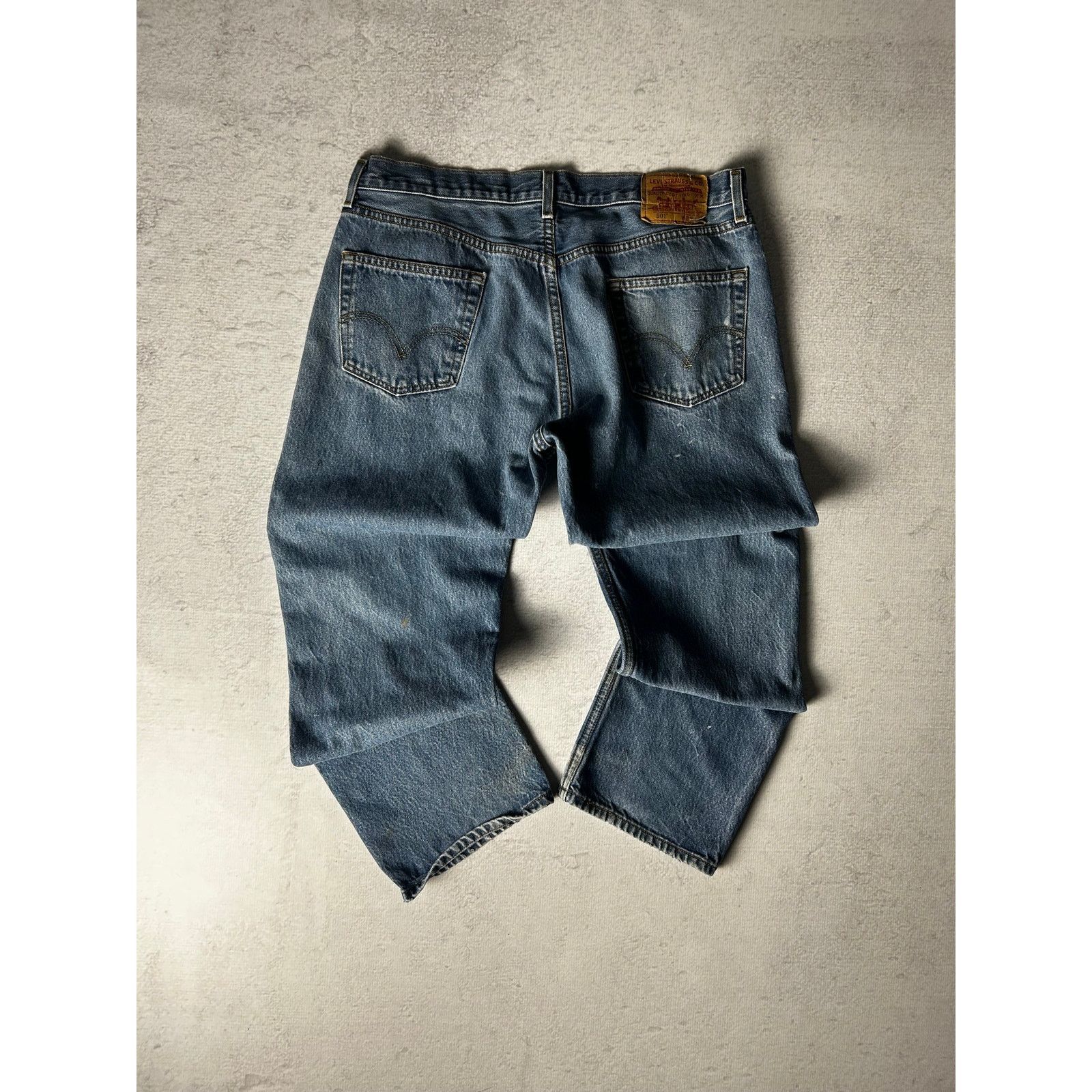 Levi's Vintage Levis Jeans - Blue Men's 38WX30L ,Men's Clothing Size US 38 / EU 54 - 1 Thumbnail