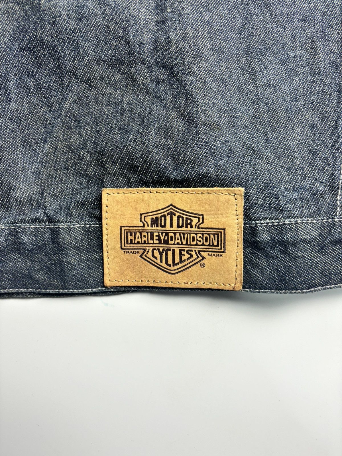 Harley Davidson × Vintage Vintage Harley Davidson Denim Trucker Jacket Size US M / EU 48-50 / 2 - 4 Thumbnail