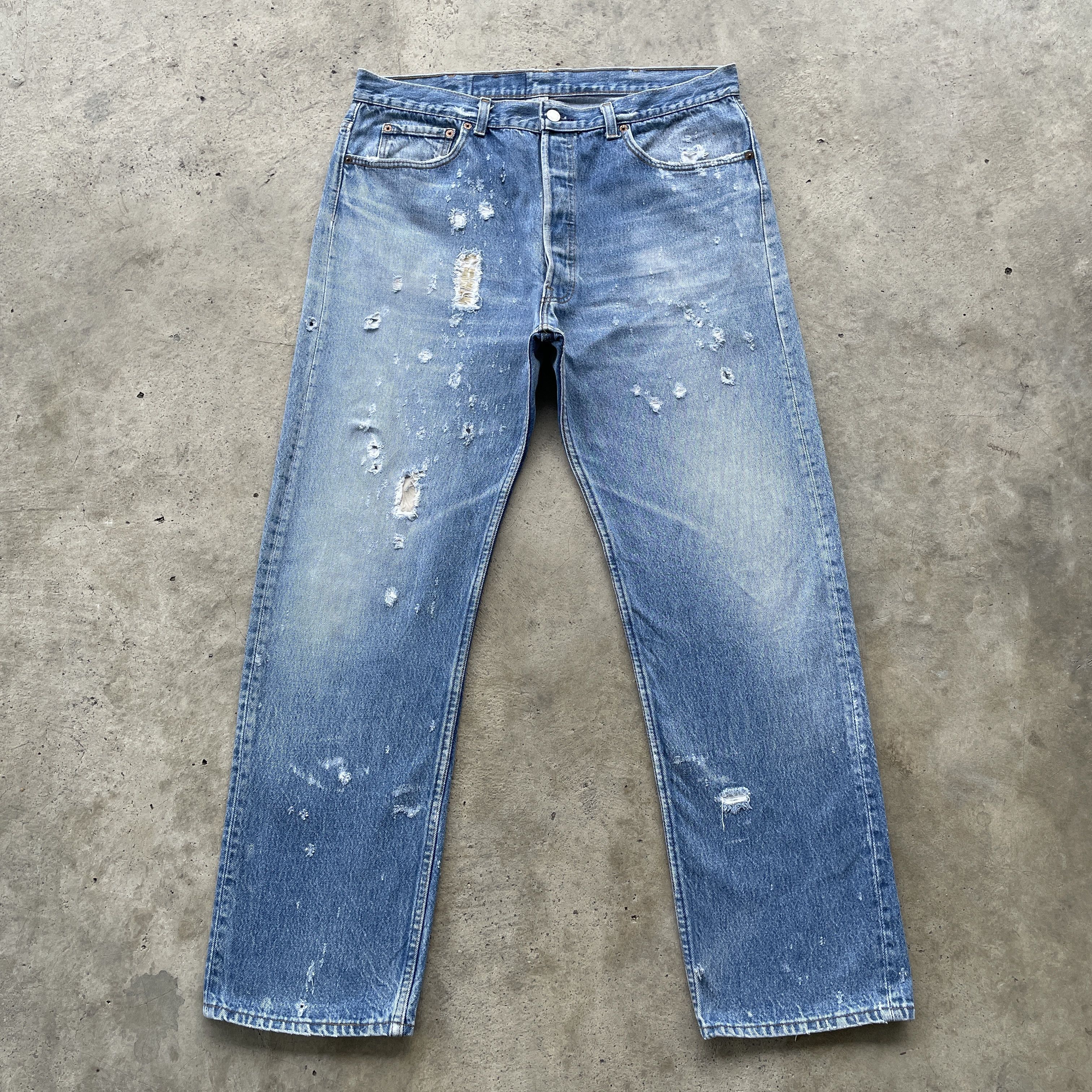 Levi's Vintage Clothing Vintage Levi’s 501 USA Sick Denim Jeans Pants Thrashed W37 Size US 37 - 2 Thumbnail