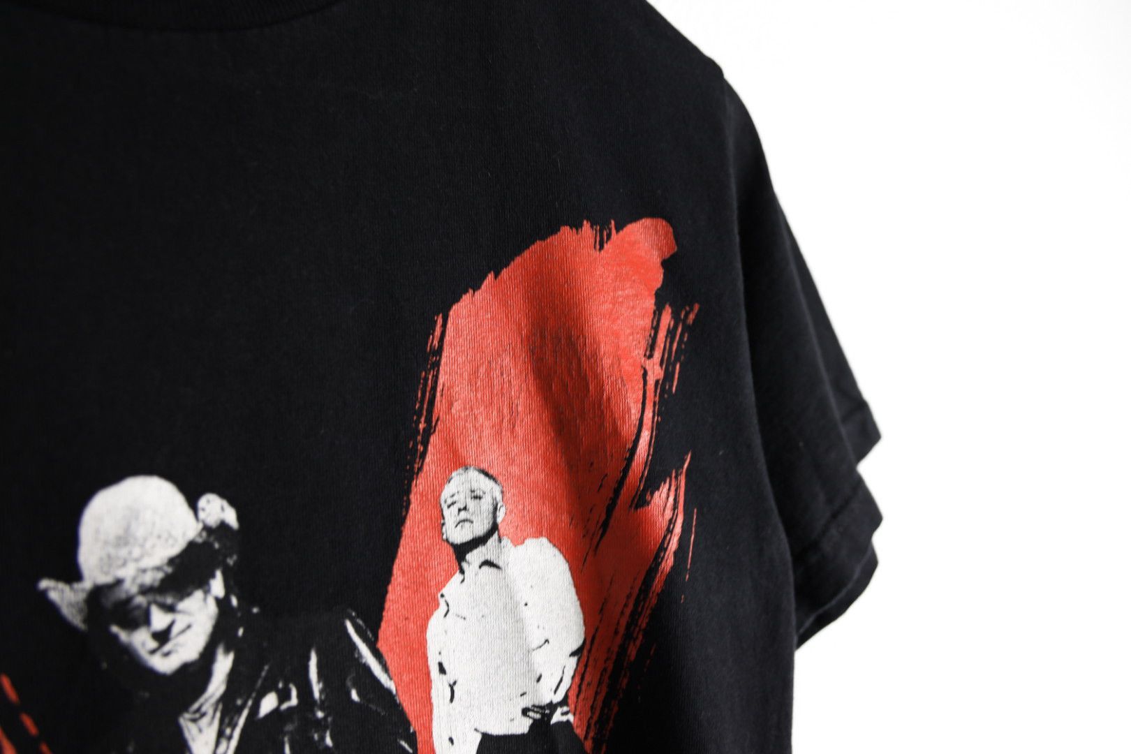 Band Tees × Vintage Vintage Vertigo 2005 Tour Graphic Print Tee T-shirt Y2K Size US S / EU 44-46 / 1 - 7 Thumbnail