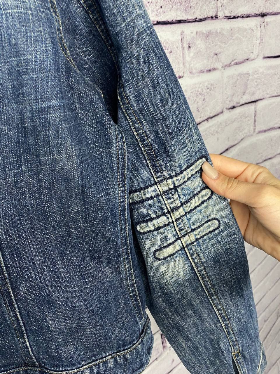 Armani WOMENS VINTAGE RARE ARMANI JEANS DENIM JACKET SiZe S Size S / US 4 / IT 40 - 12 Thumbnail