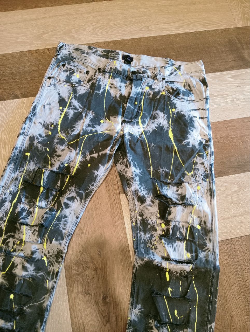 H&M H&M DISTRESSED BLEACH PAINTER PANTS Size US 32 / EU 48 - 4 Thumbnail