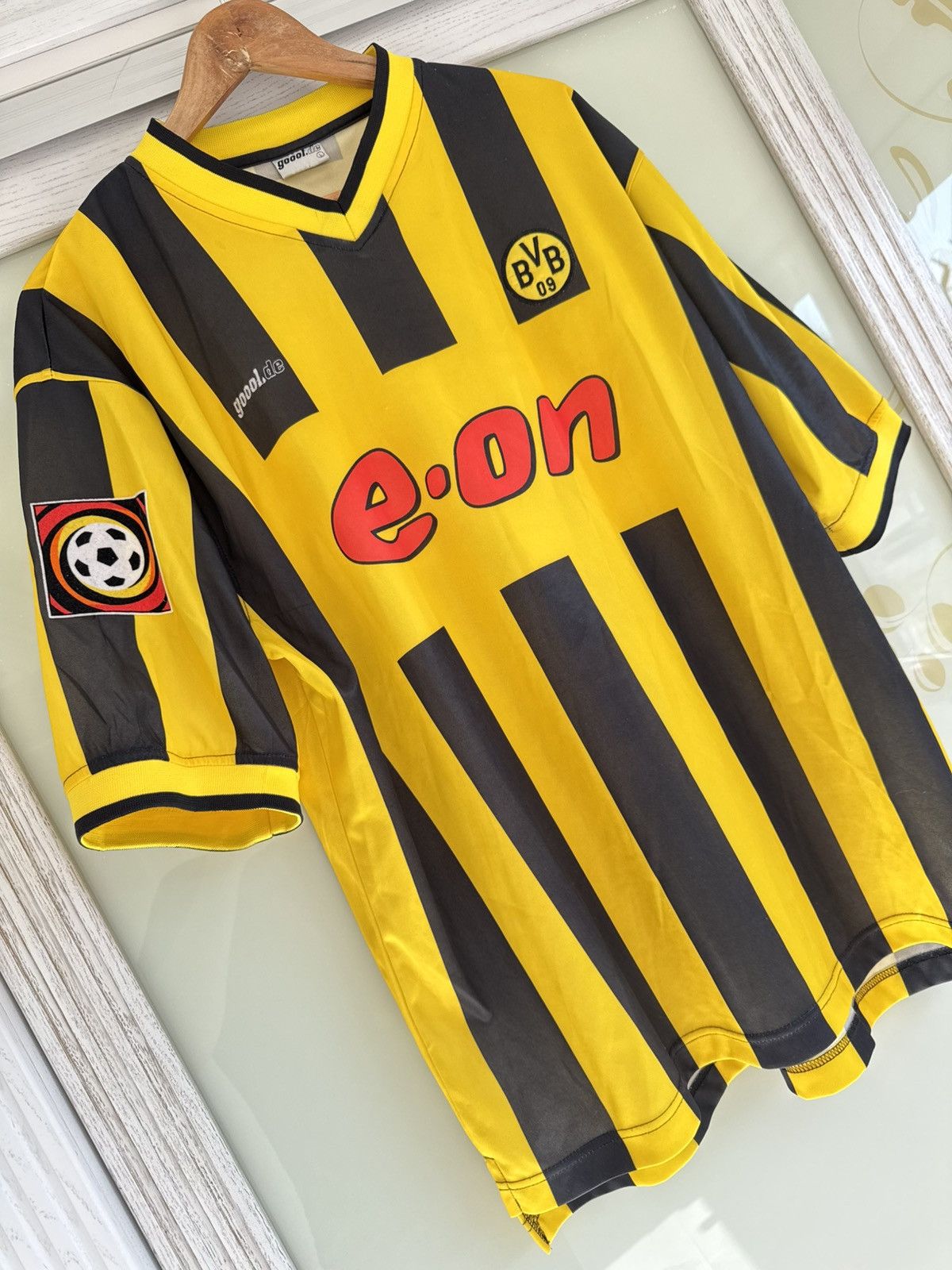 Vintage Ikpeba #24 Borussia Dortmund 2000-2001 Vintage Soccer Jersey Size US L / EU 52-54 / 3 - 7 Thumbnail
