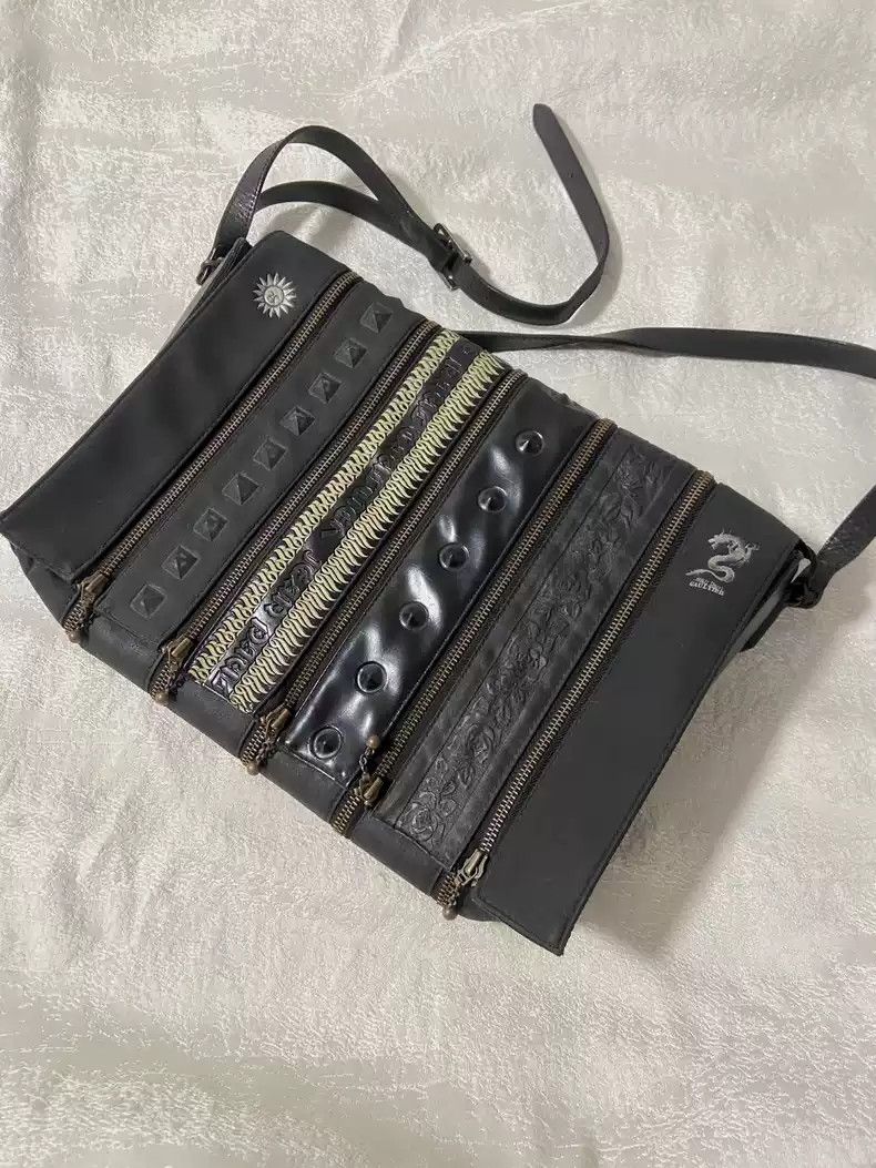 Jean-Paul GAULTIER Dragon Leather Shoulder Bag Brown | PLAYFUL