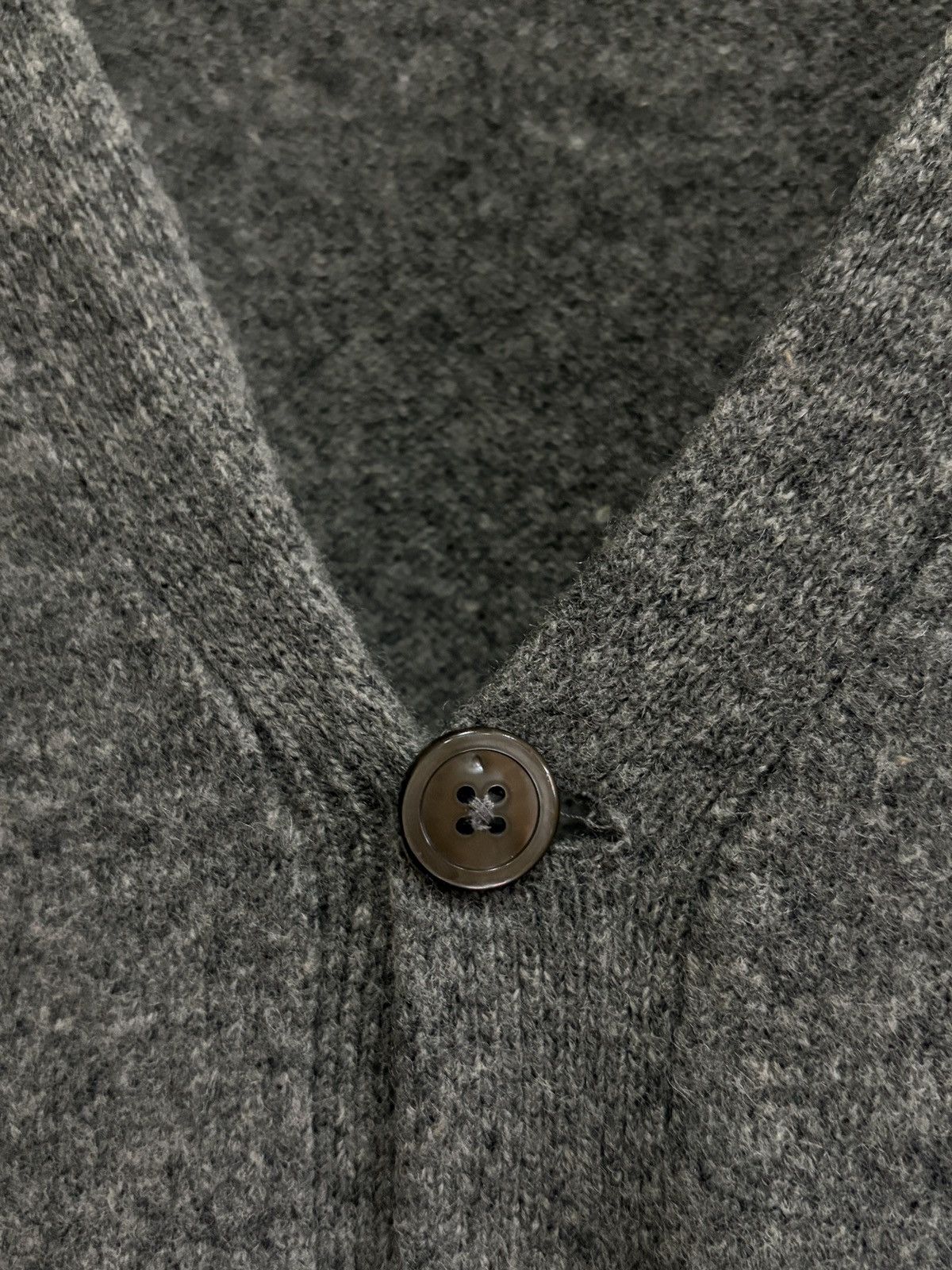 Polo Ralph Lauren Polo Ralph Lauren Grey 100% Lambswool Cardigan Sweater L Size US L / EU 52-54 / 3 - 4 Thumbnail