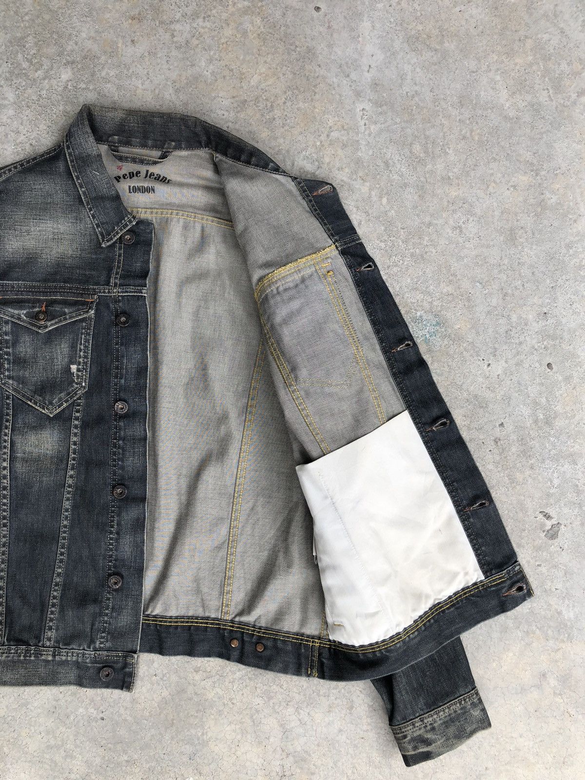 Pepe Jeans Vintage Pepe Jeans Denim Jacket Distressed Jeans Size US L / EU 52-54 / 3 - 7 Thumbnail
