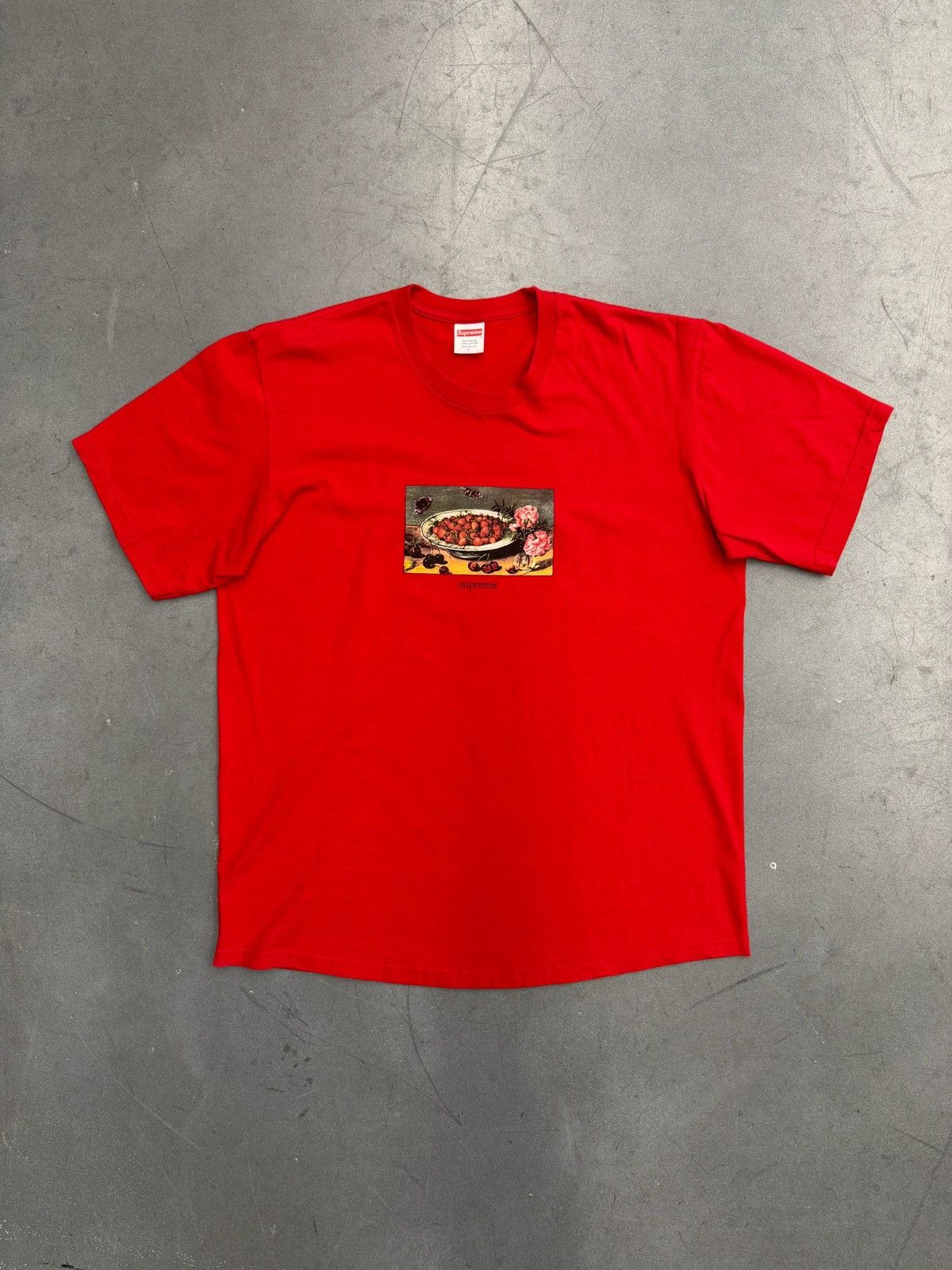 Supreme SS23 Supreme Strawberries Tee Size US L / EU 52-54 / 3 - 1 Thumbnail