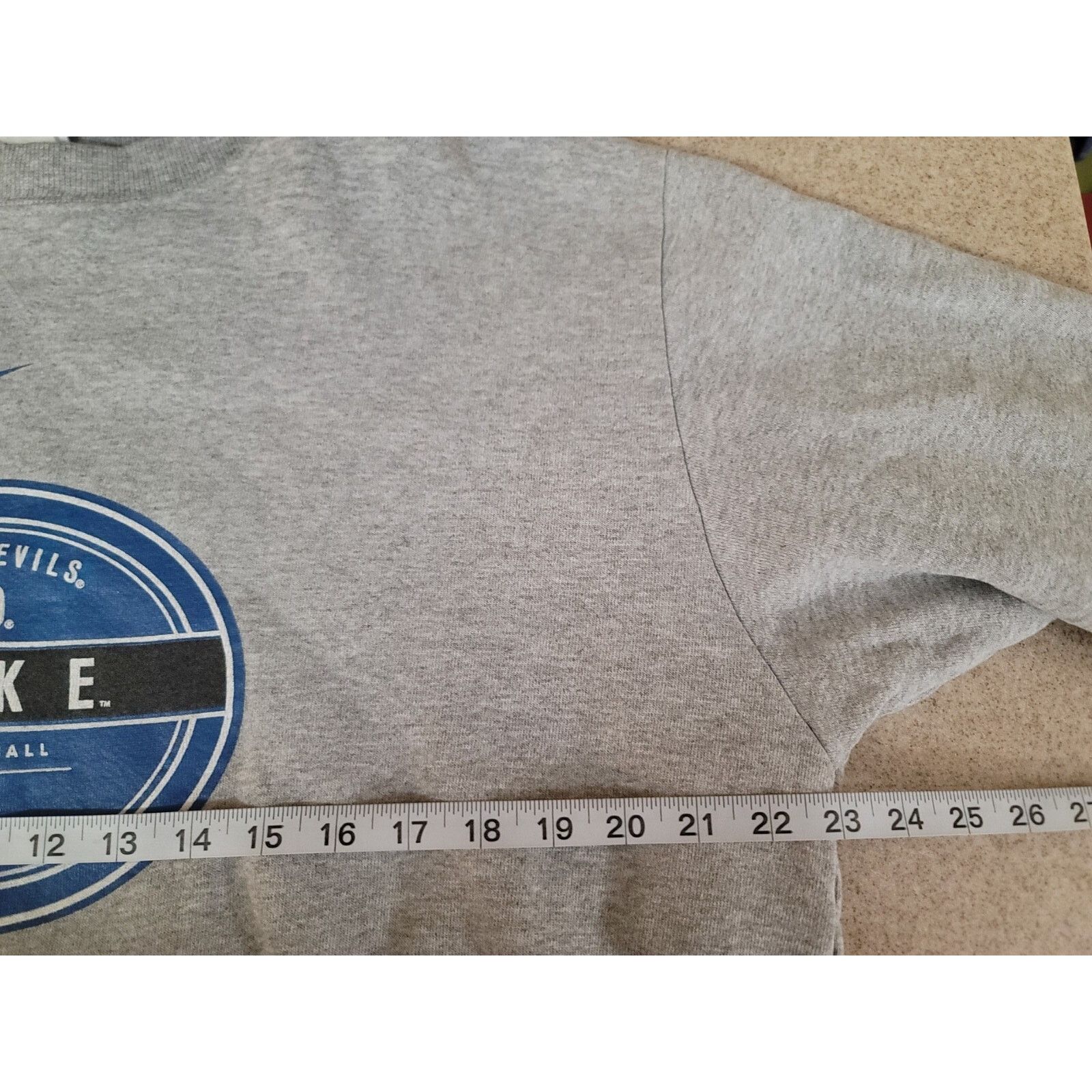 Nike Vintage Nike SPL28 Duke Blue Devils Sweatshirt USA Made Sz L Size US L / EU 52-54 / 3 - 9 Thumbnail
