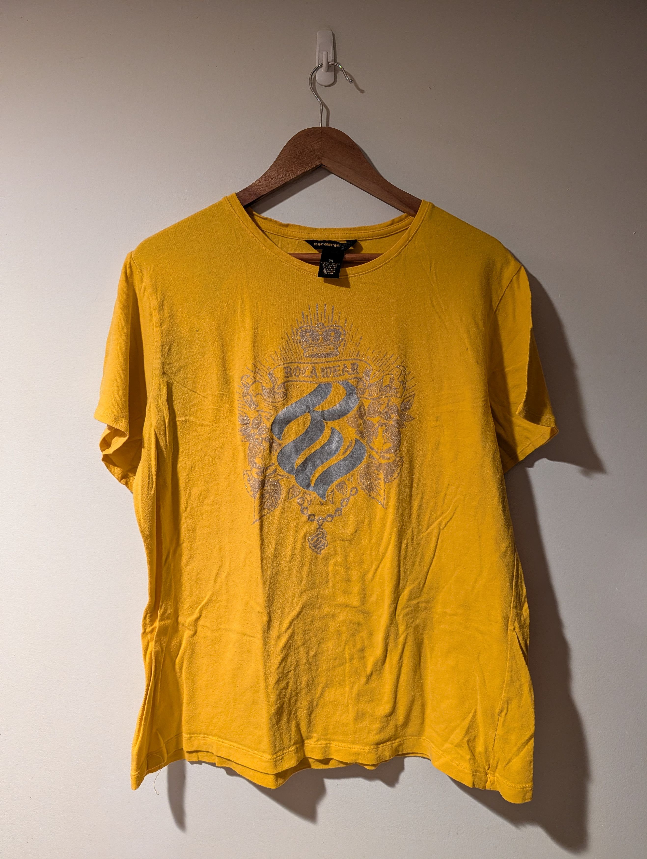Rocawear Vintage Y2K Rocawear Center Logo Yellow 3X-Large T-Shirt Size 3XL / US 20-22 - 1 Thumbnail