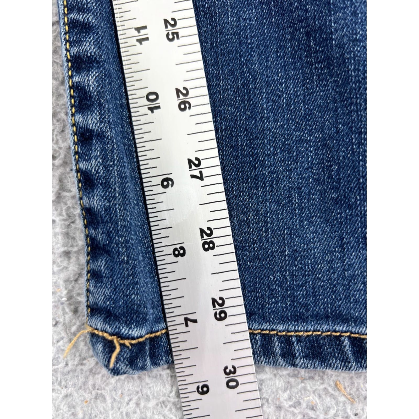 Liz Claiborne Liz Claiborne Jeans Womens Bootcut Denim Blue 28x30 Regular 6 Stretch 5-Pocket Zipper Vintage No (if needed) Size 28" / US 6 / IT 42 - 7 Thumbnail