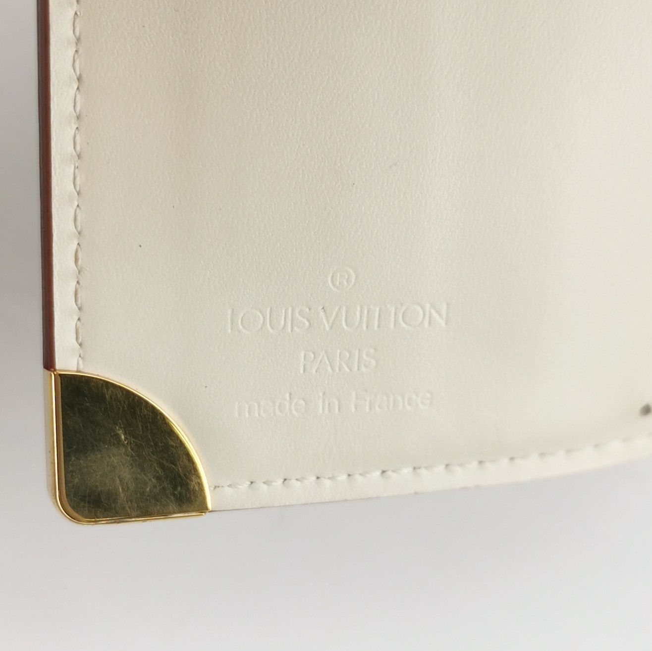 Louis Vuitton Louis Vuitton (LV) Cowhide and Sheepskin Solid Color Zipper Size ONE SIZE - 2 Thumbnail