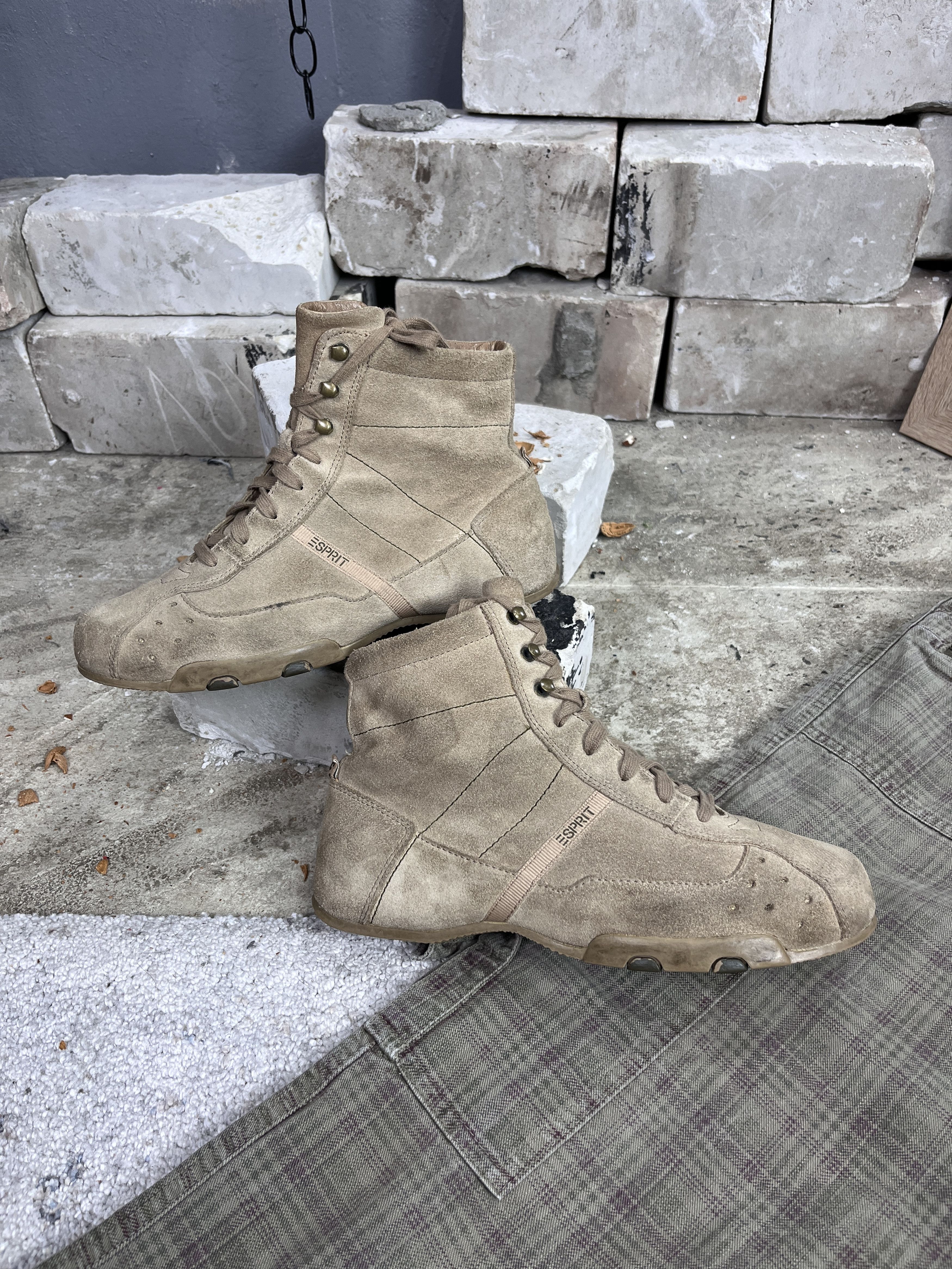 Esprit 2000s ESPRIT SUEDE HIGH TOP SNEAKERS - 5129 Size US 8 / EU 41 - 5 Thumbnail
