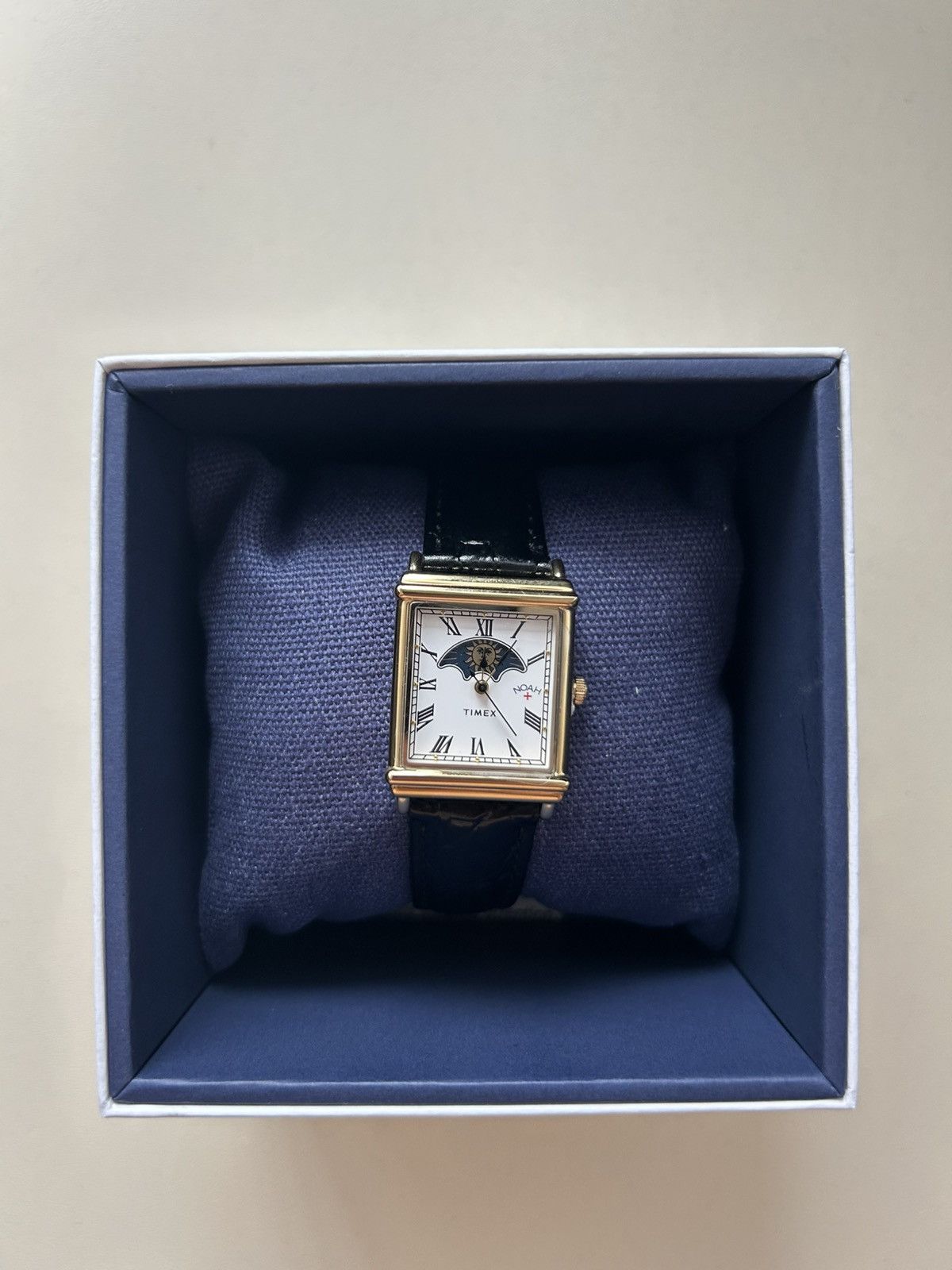 Noah X Timex Sun and Moon Watch - Black/Gold~NEW IN BOX~in