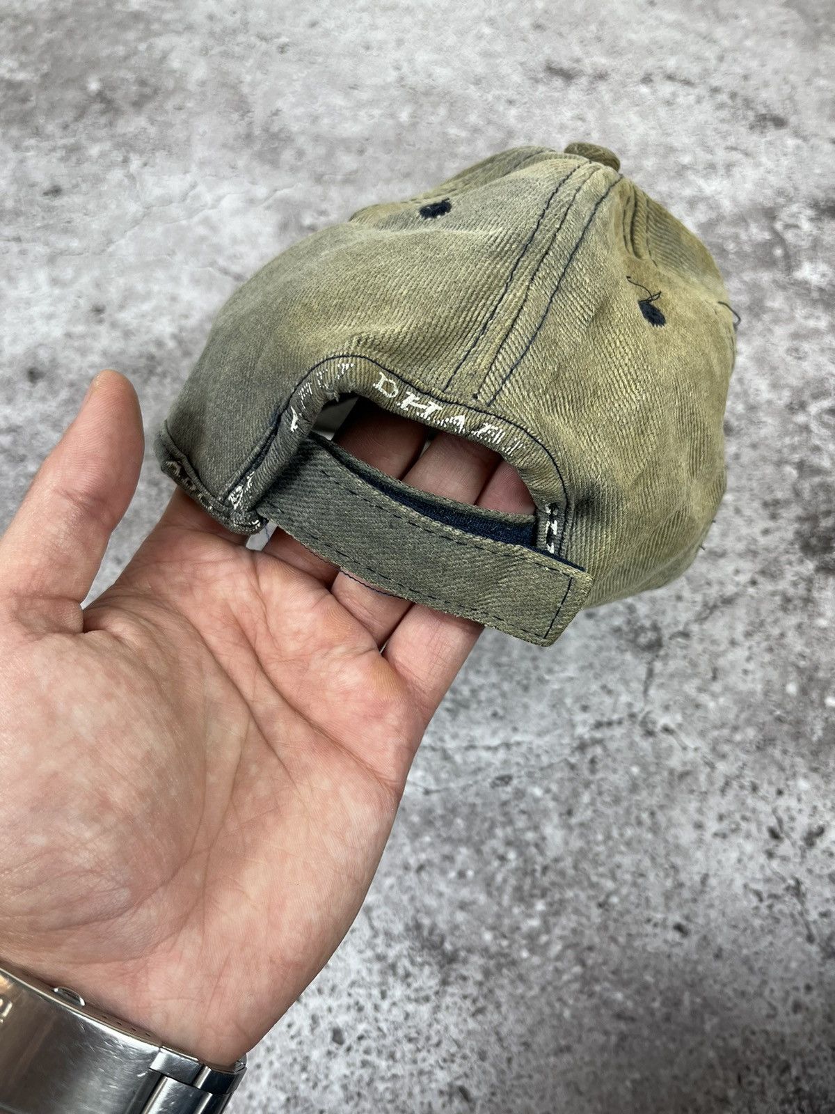 20471120 × Vintage Avante Garde Distressed “Abu Dabi” Vintage Crazy Cap Hat Size ONE SIZE - 7 Thumbnail
