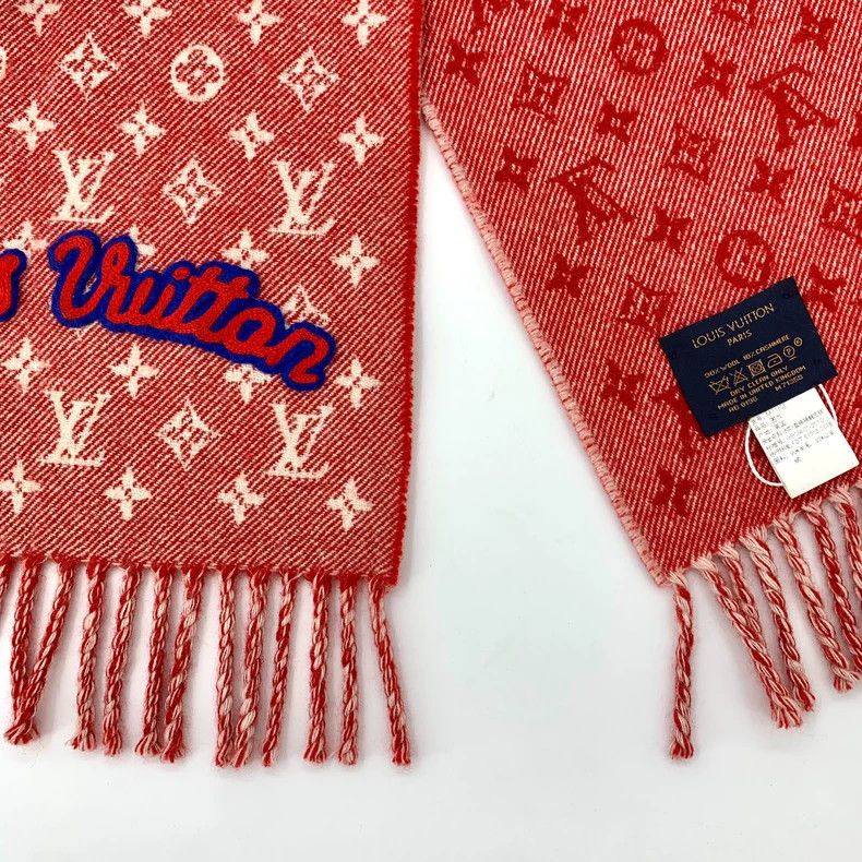 Louis Vuitton Louis Vuitton Red logo old flower full print wool fringe s Size ONE SIZE - 4 Thumbnail