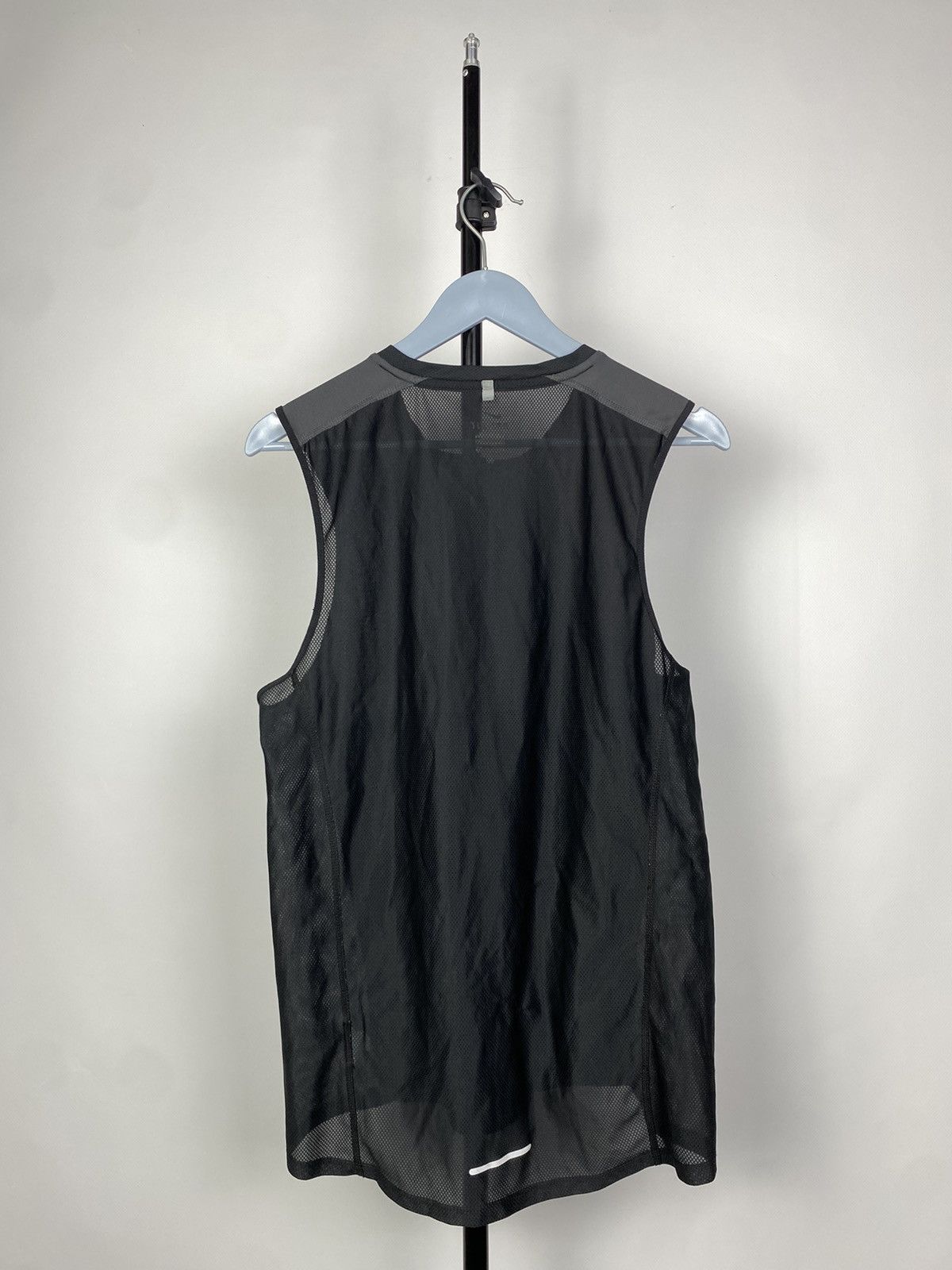 Nike × Vintage Nike Vintage 00s Vest Tank Top Center Swoosh 90 TN Drill Size US S / EU 44-46 / 1 - 8 Thumbnail