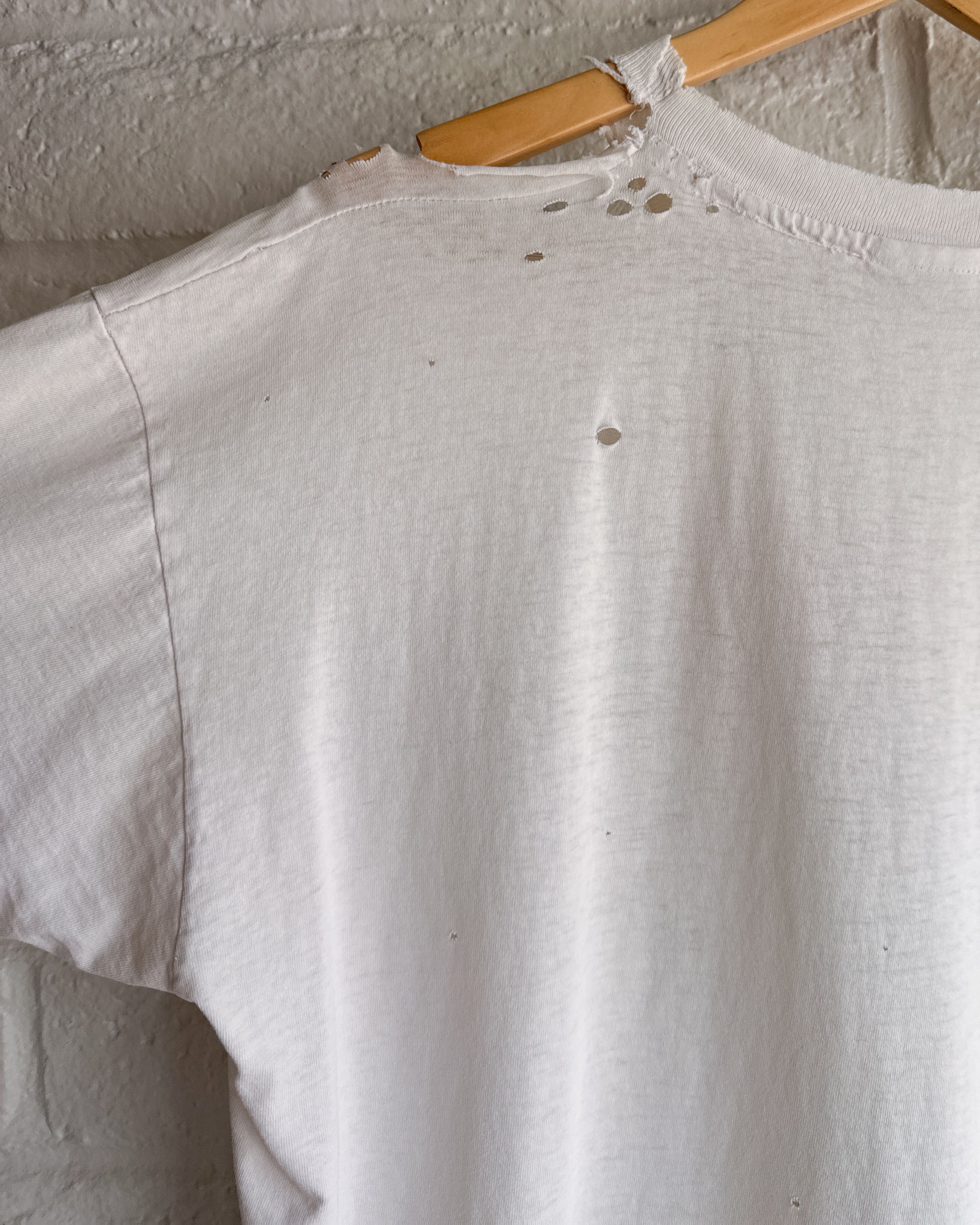 Vintage Vintage 90s Jesus Loves Me T Shirt XL Single Stitch Thrashed Size US XL / EU 56 / 4 - 6 Thumbnail
