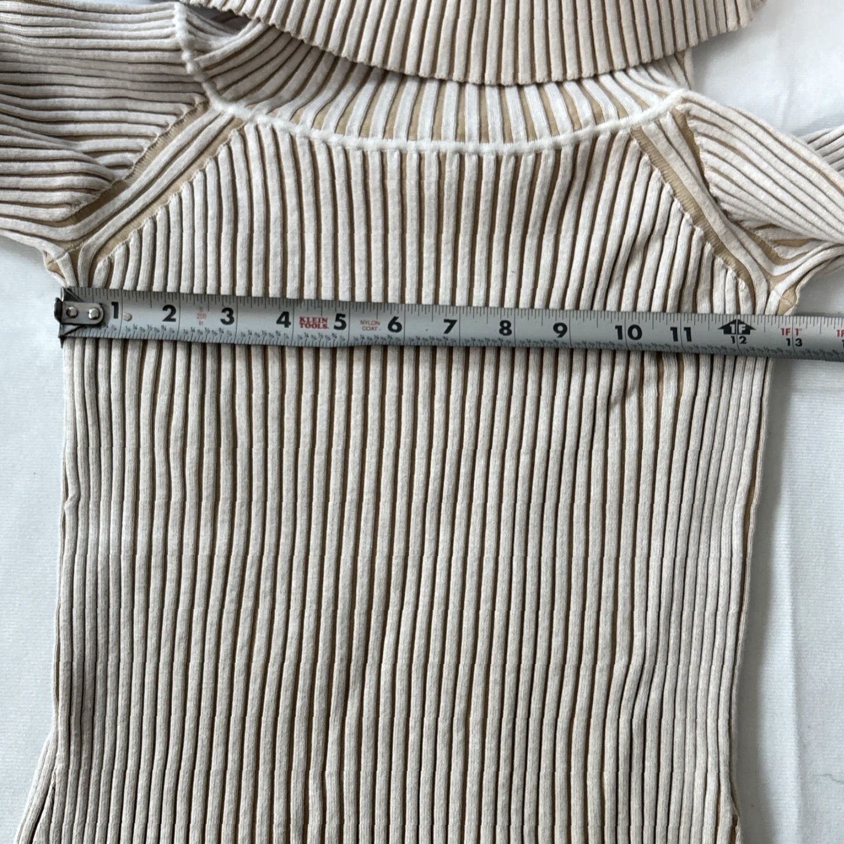 Anthropologie Anthropologie Off-The-Shoulder Ribbed Sweater Midi Dress Slit Beige L Women Size L / US 10 / IT 46 - 4 Thumbnail