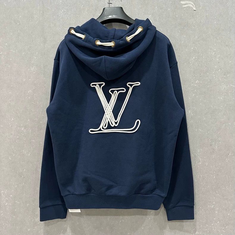 Louis Vuitton Louis Vuitton Embroidered logo drawstring hooded sweatshir Size US M / EU 48-50 / 2 - 2 Thumbnail