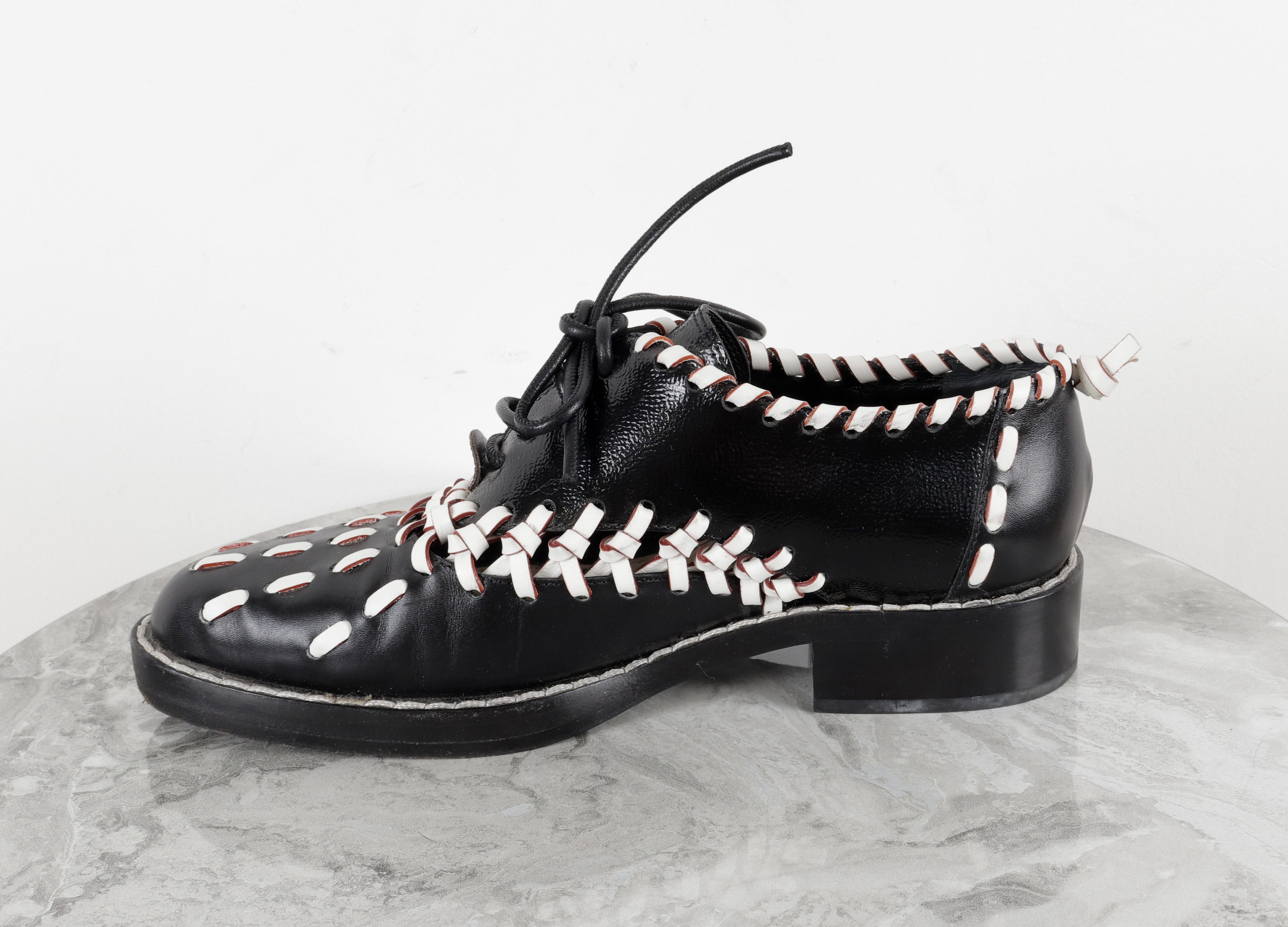 Louis Vuitton Louis Vuitton lace-up Manga Braided Oxford Shoes Size US 7 / IT 37 - 5 Thumbnail