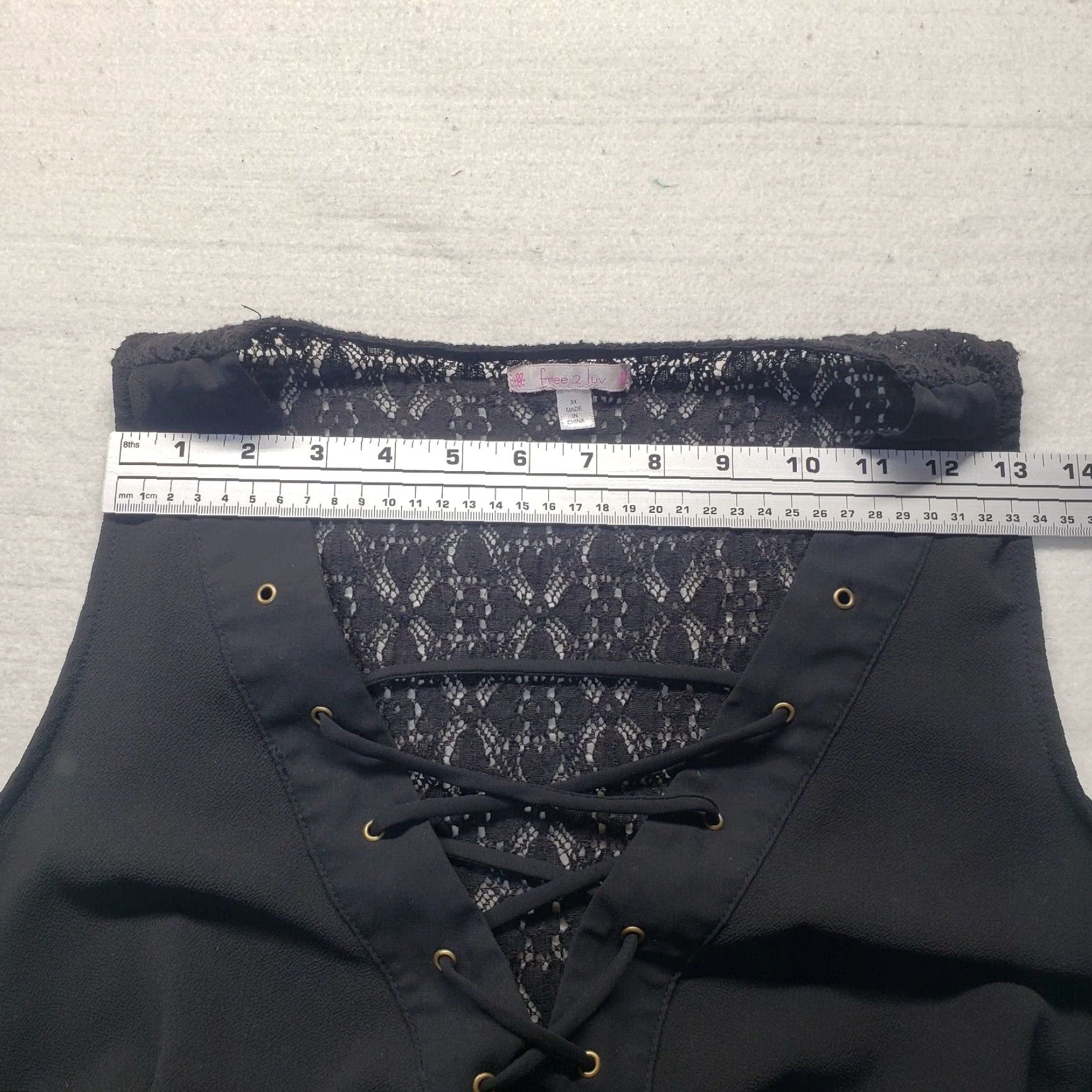 Vintage Free 2 Luv Shirt Tank Top Adult Womens 3X Black Lace Boat Neck Sleeveless Tunic Casual Modern 90s? Size XXL / US 16-18 / IT 52-54 - 4 Thumbnail