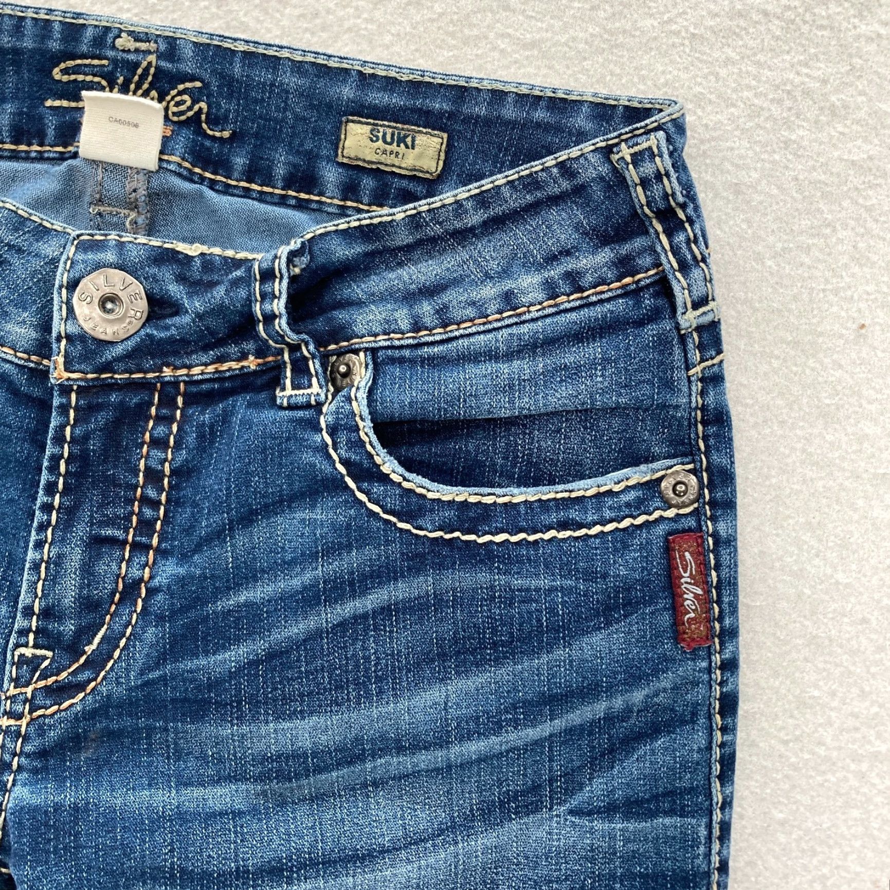 Silver Jeans Co. Silver Jeans Suki Capri Women's 29 Dark Wash Blue Stretch Denim Grunge Cowgirl Jeans Size 29" - 4 Thumbnail