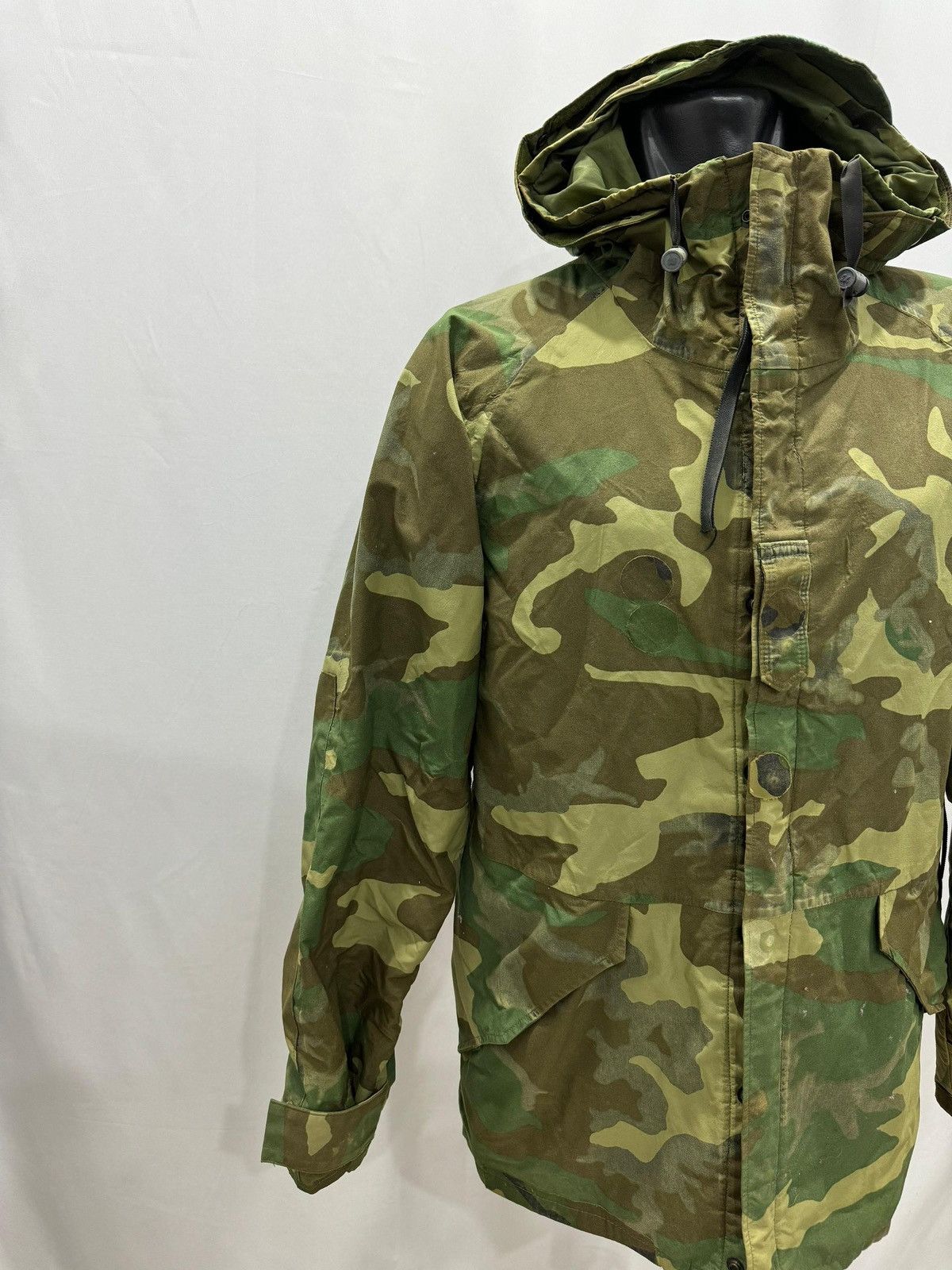 If Six Was Nine Vintage 90s Army Camo Jacket Hoddies Size US L / EU 52-54 / 3 - 2 Thumbnail
