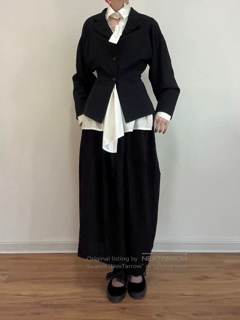 Yohji Yamamoto Yohji Yamamoto size 2 Vertical cut half skirt Size 24" / US 00 / IT 34 - 1 Thumbnail